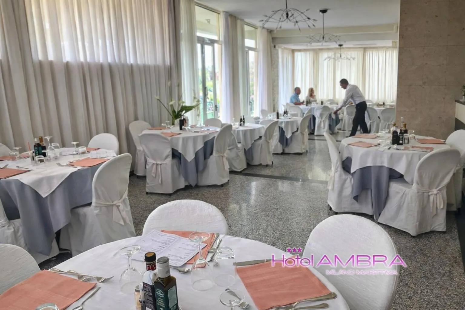 Restaurant/places to eat in HOTEL AMBRA - Fronte Mare - Vicinissimi al Centro