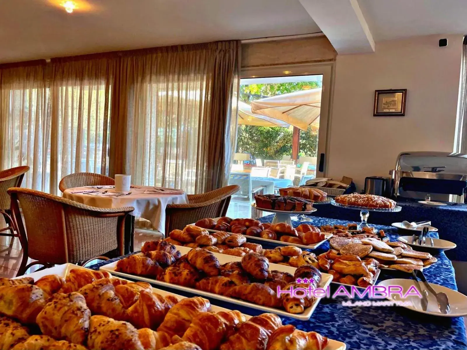 Restaurant/places to eat in HOTEL AMBRA - Fronte Mare - Vicinissimi al Centro Restaurant/places to eat in HOTEL AMBRA - Fronte Mare - Vicinissimi al Centro