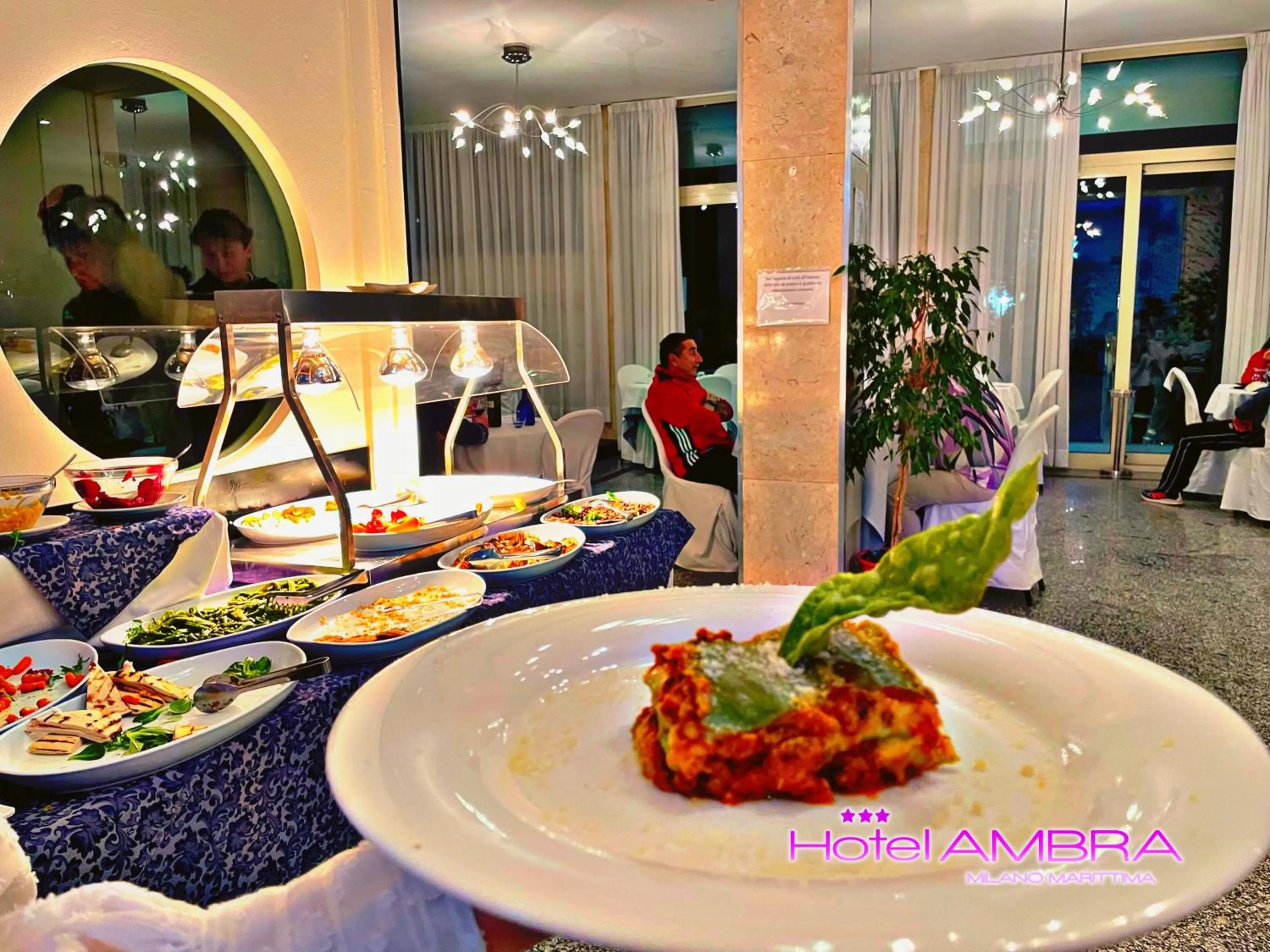 Staff in HOTEL AMBRA - Fronte Mare - Vicinissimi al Centro