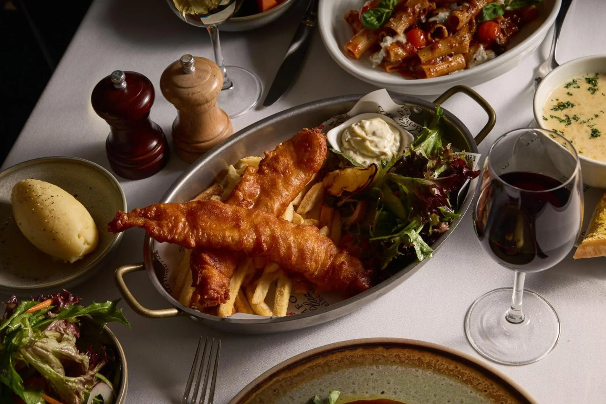 Restaurant/places to eat in Stamford Plaza Melbourne