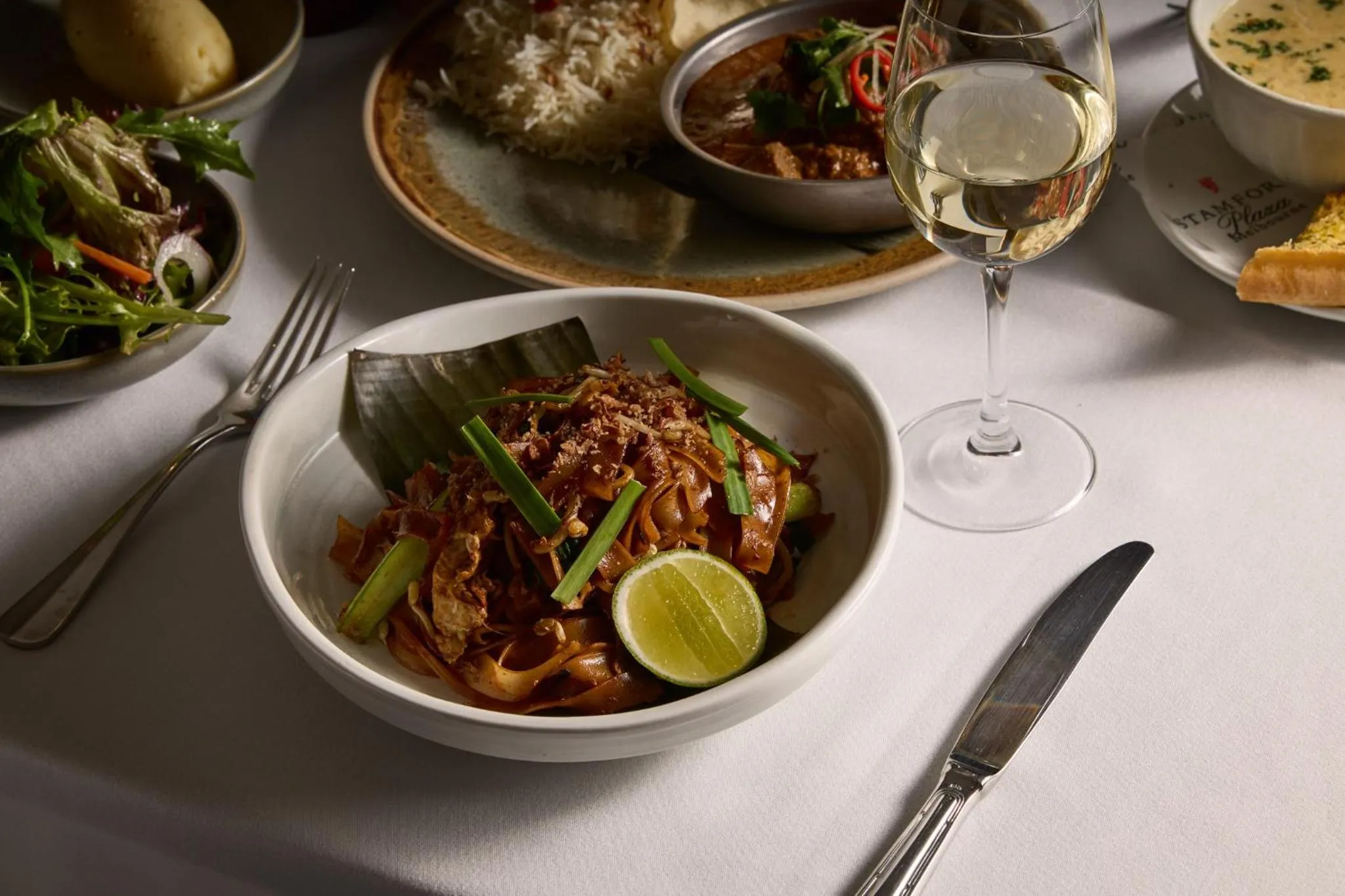 Restaurant/places to eat in Stamford Plaza Melbourne