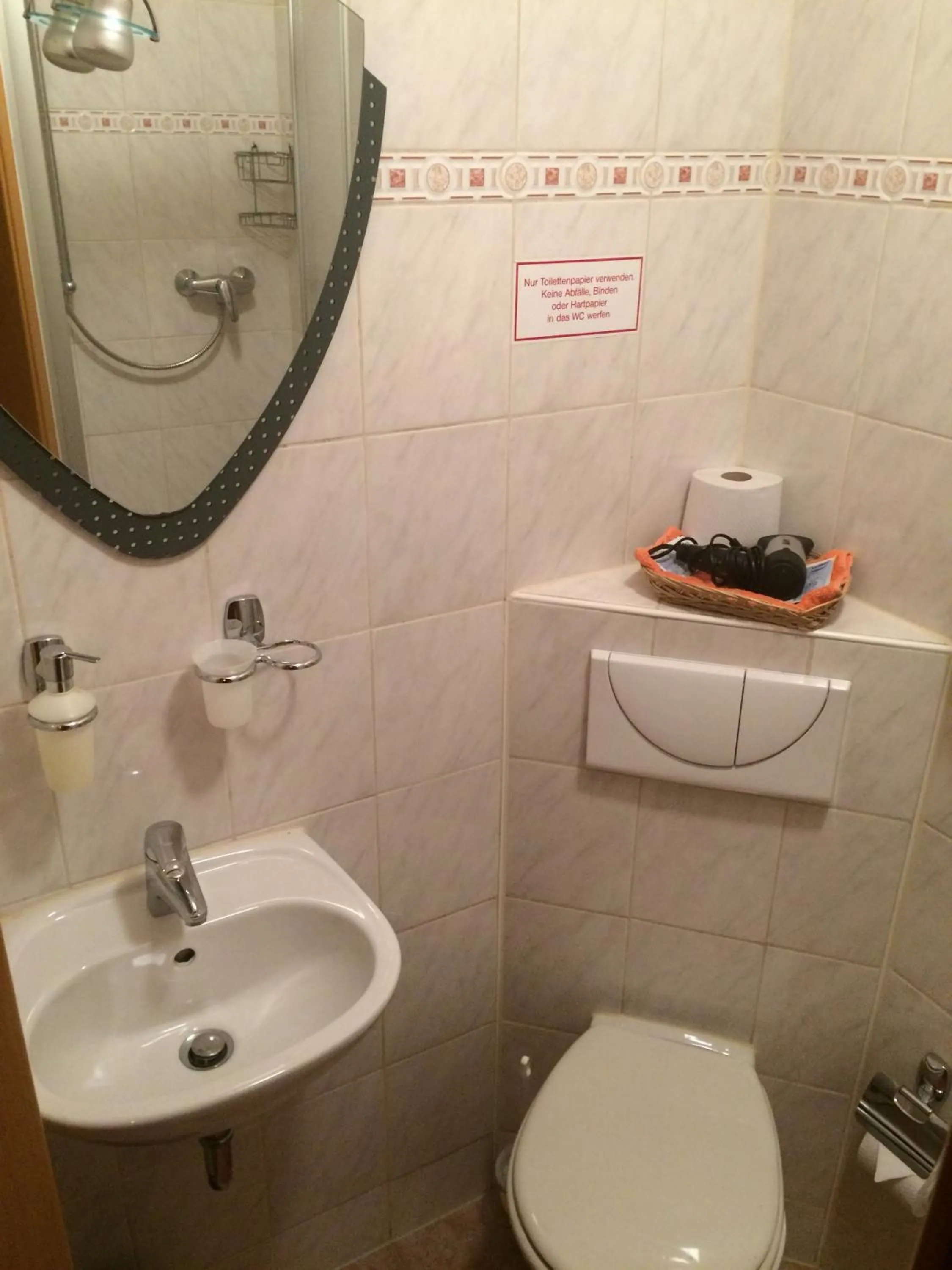 Toilet in Restaurant-Hotel Dimitra