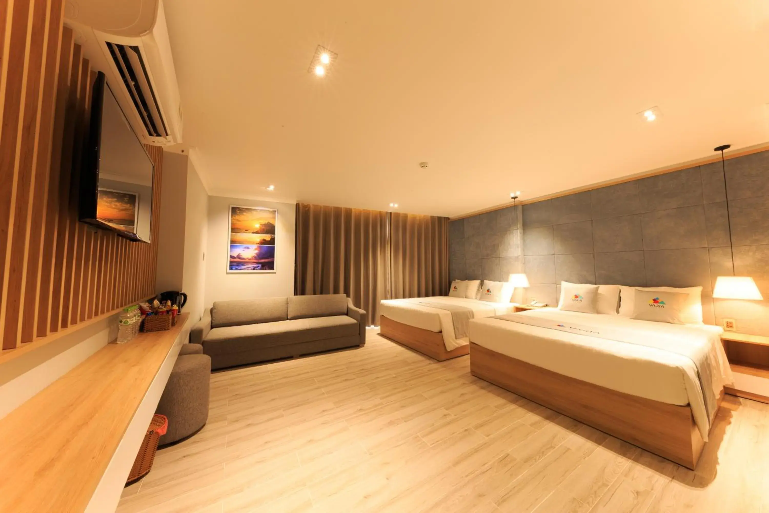 Deluxe Quadruple Room in VARIA Hotel Phu Quoc Deluxe Quadruple Room in VARIA Hotel Phu Quoc