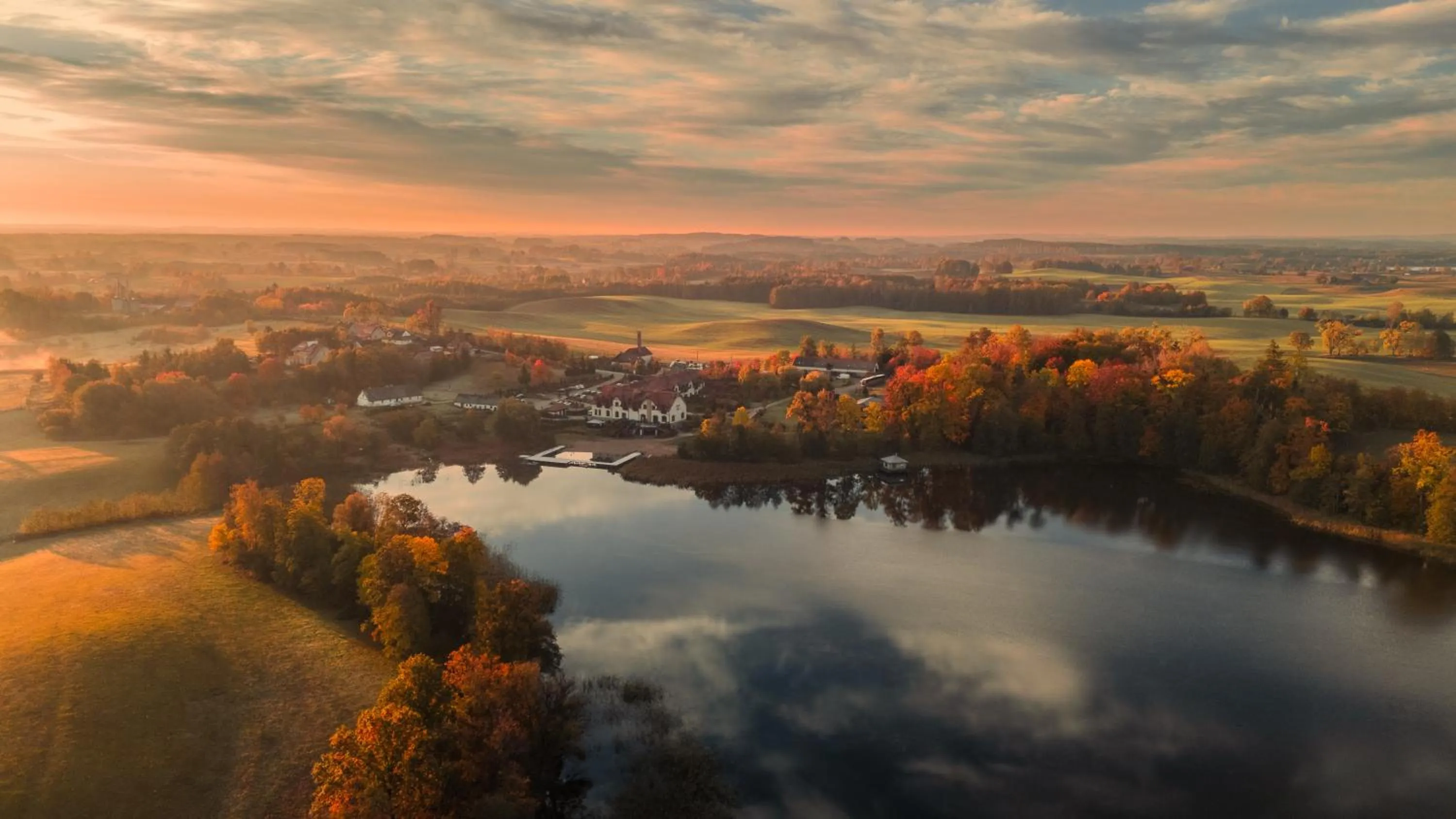 Nearby landmark in Folwark Łękuk