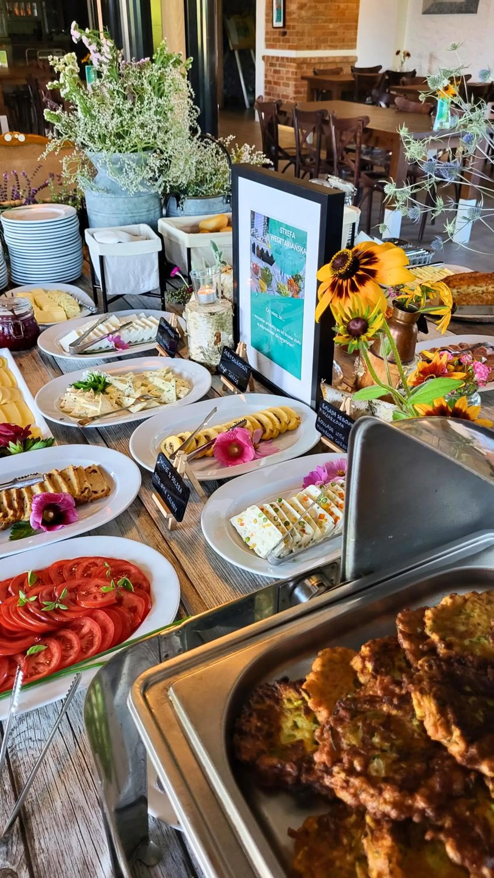 Restaurant/places to eat in Folwark Łękuk