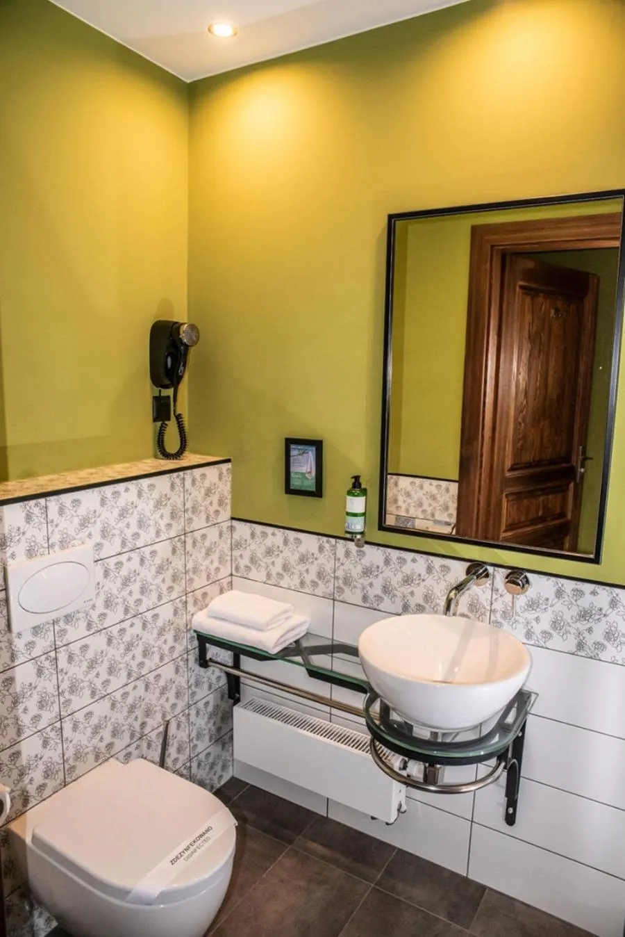 Bathroom in Folwark Łękuk