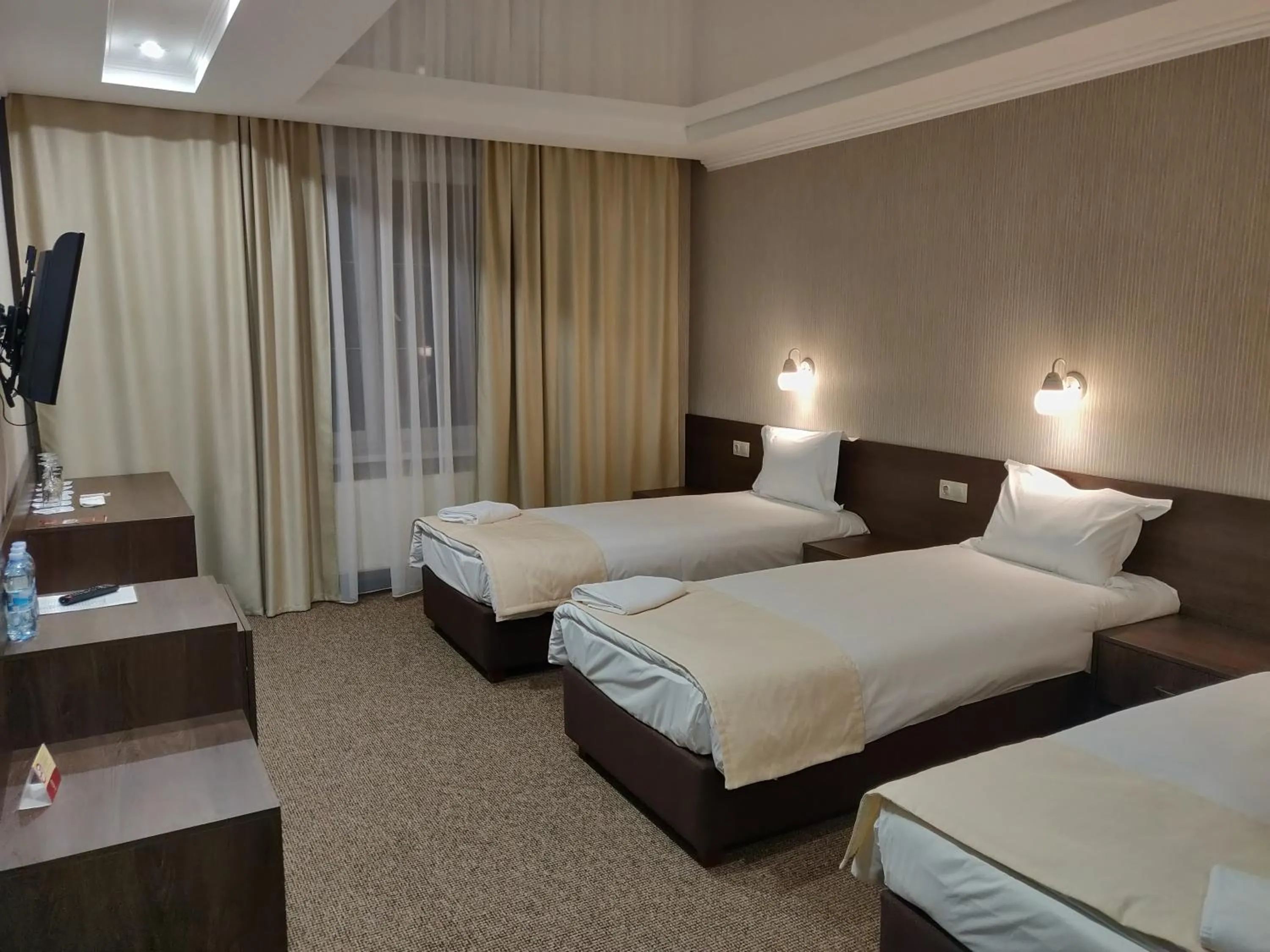 Photo of the whole room, Bed in Sofievsky Posad Hotel