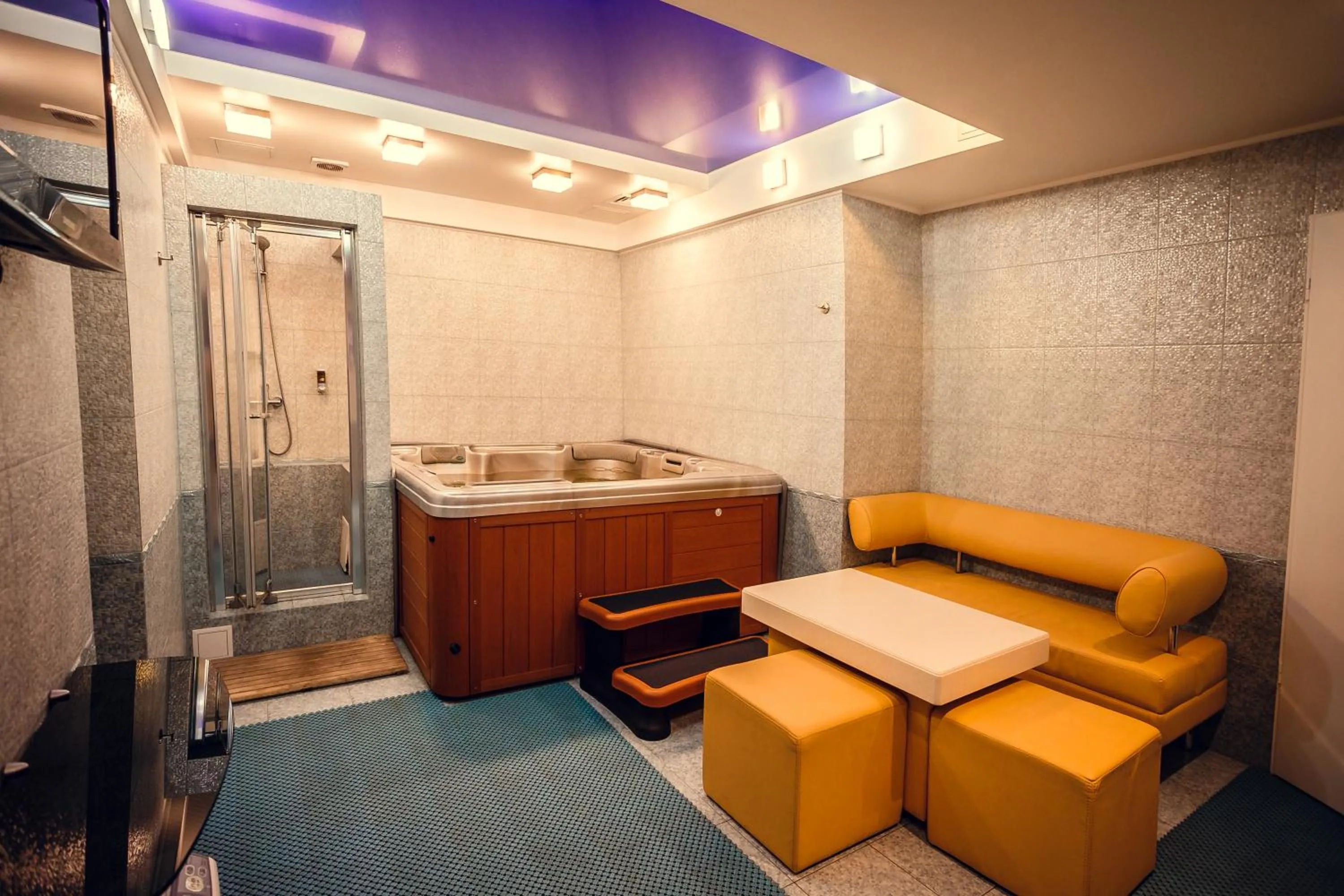 Massage in Sofievsky Posad Hotel