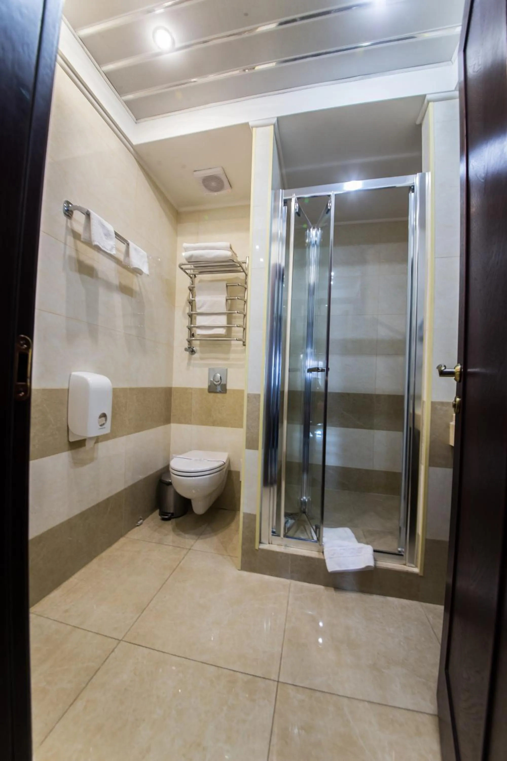 Shower in Sofievsky Posad Hotel