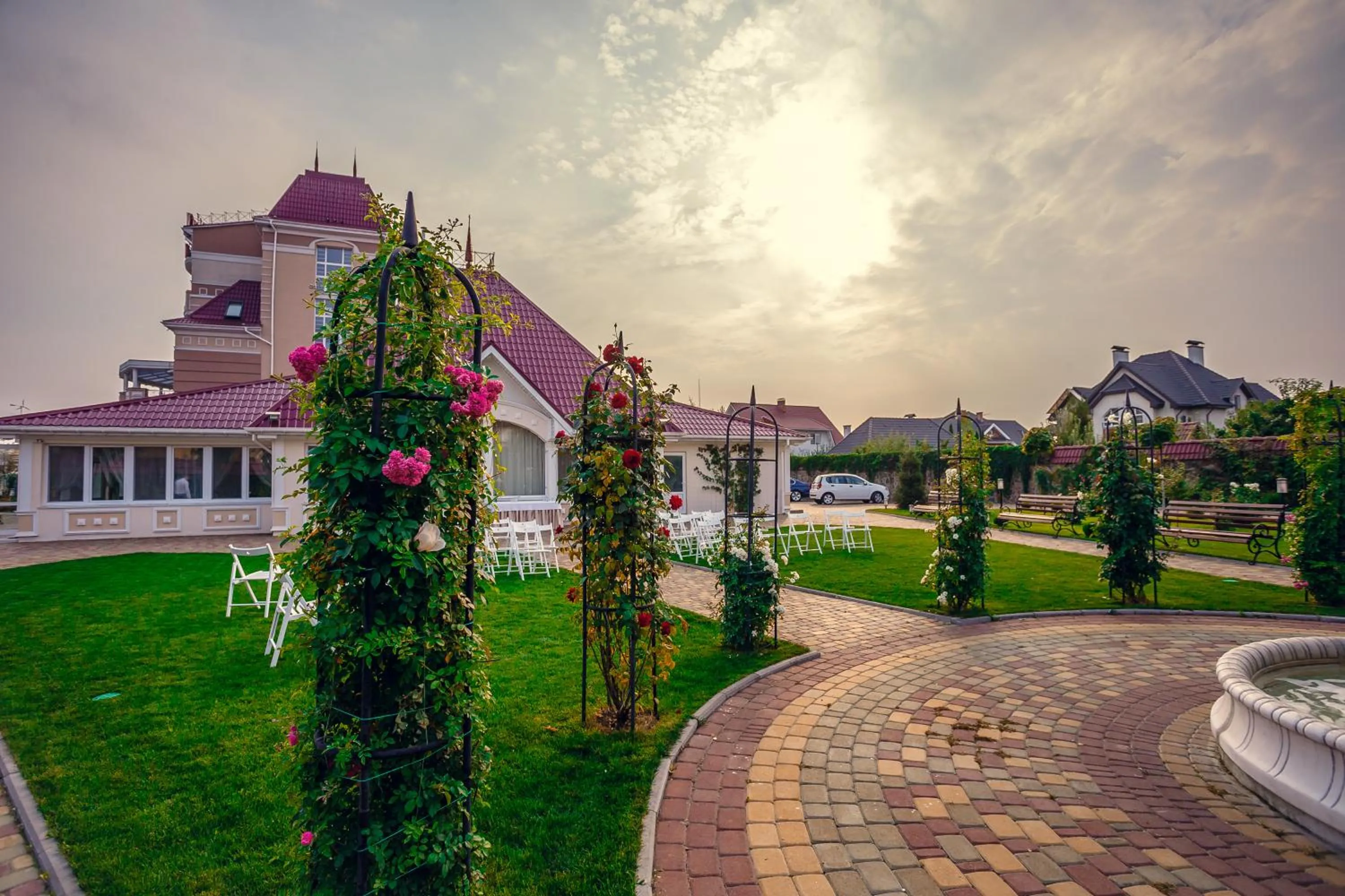 Facade/entrance in Sofievsky Posad Hotel