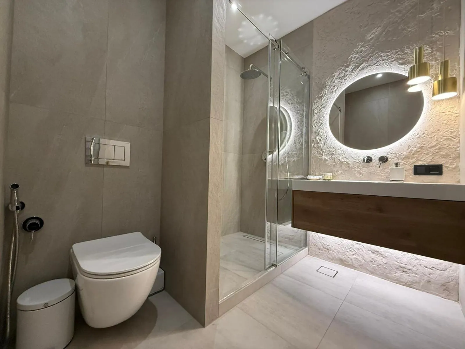 Shower in Sofievsky Posad Hotel