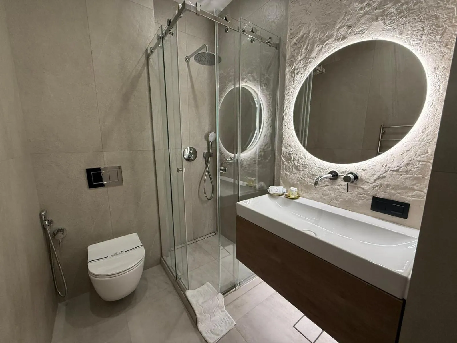 Shower in Sofievsky Posad Hotel