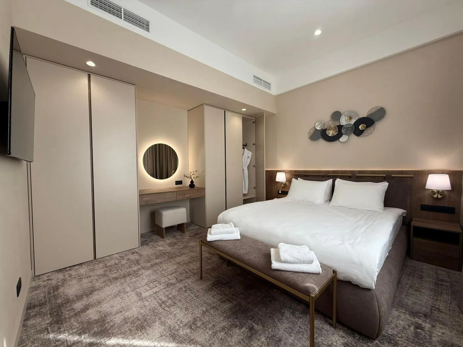 Bed in Sofievsky Posad Hotel