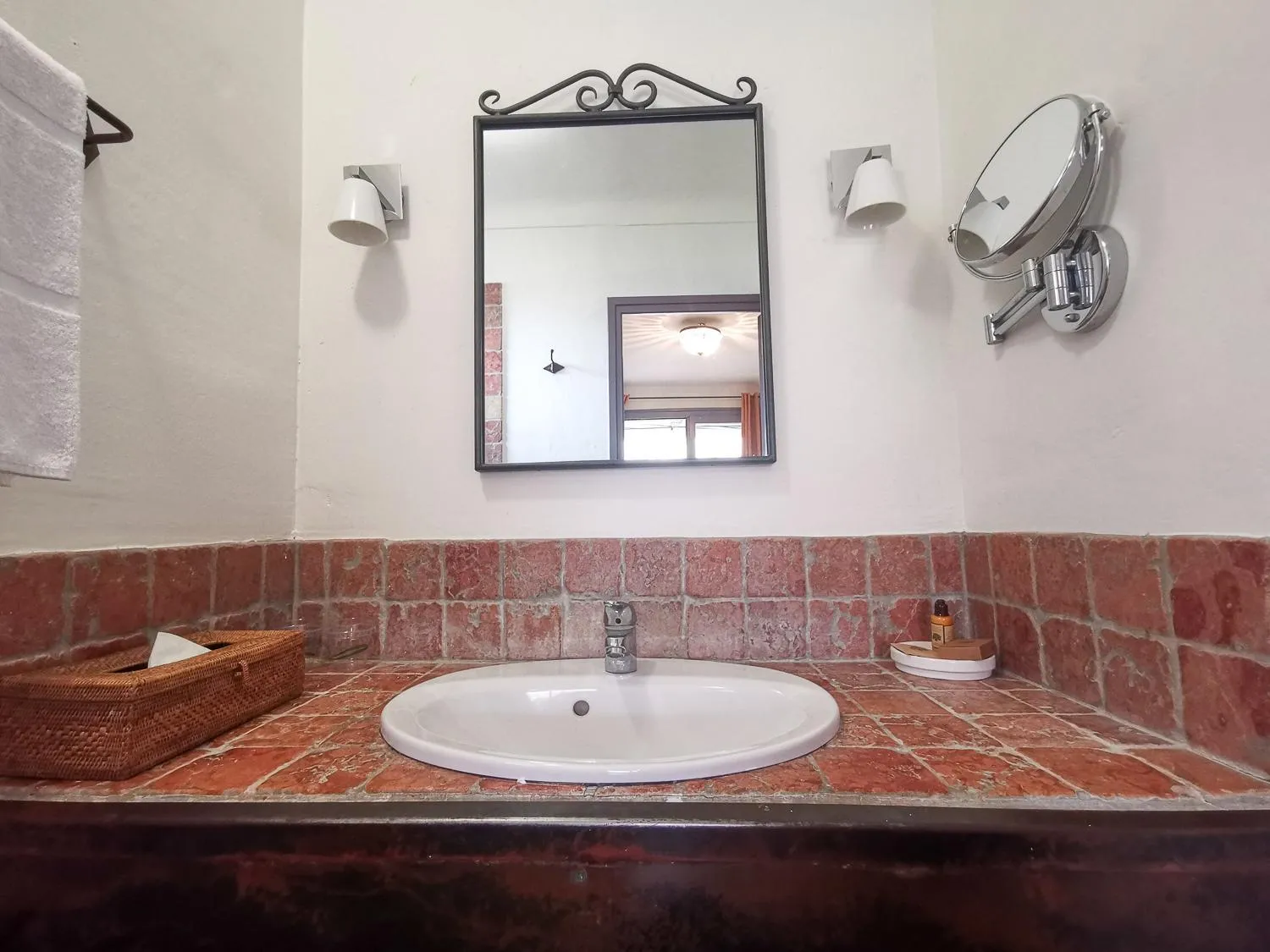 Double Room with Terrace in Hôtel Sous les Figuiers