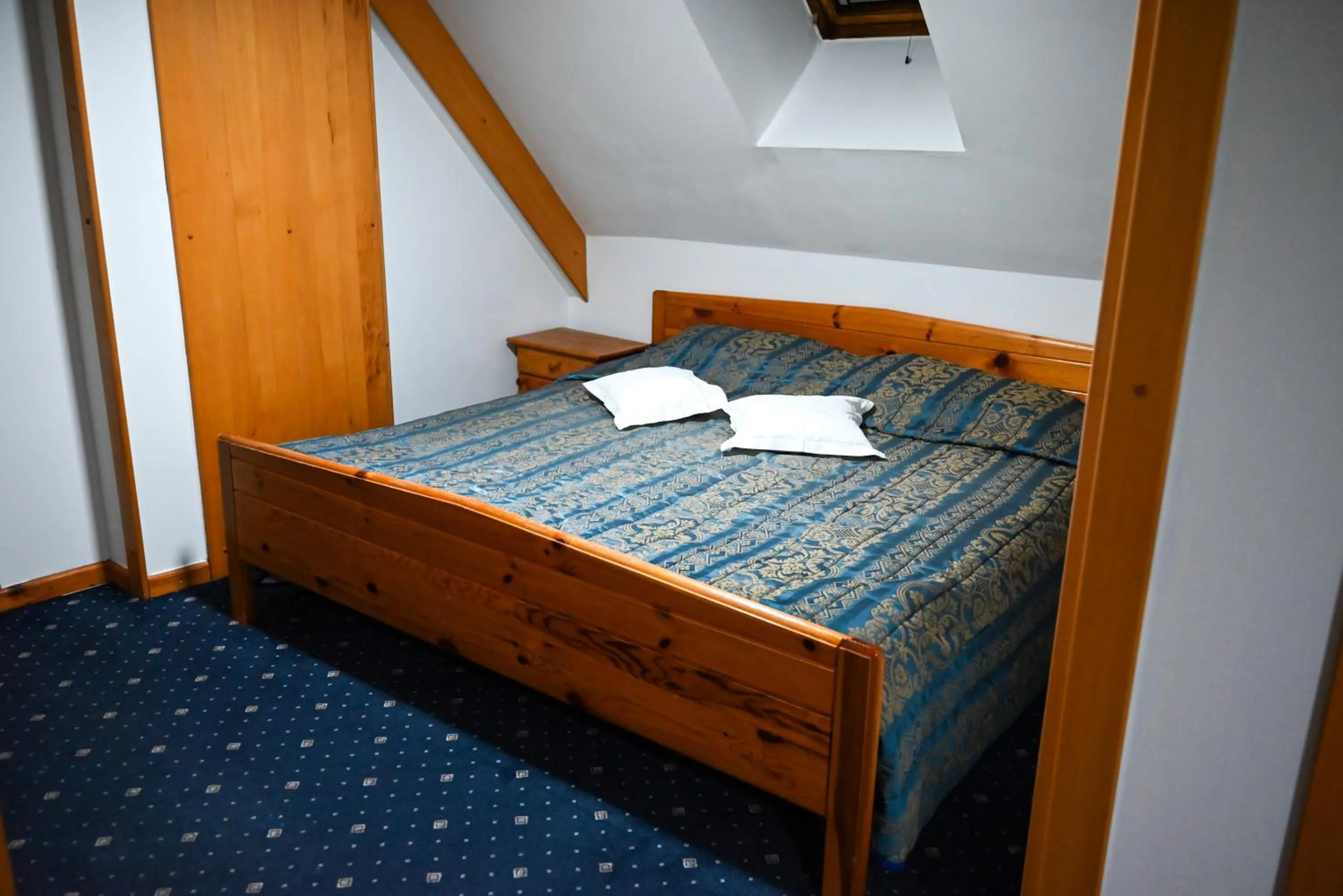 Bed in Hotel Kristal