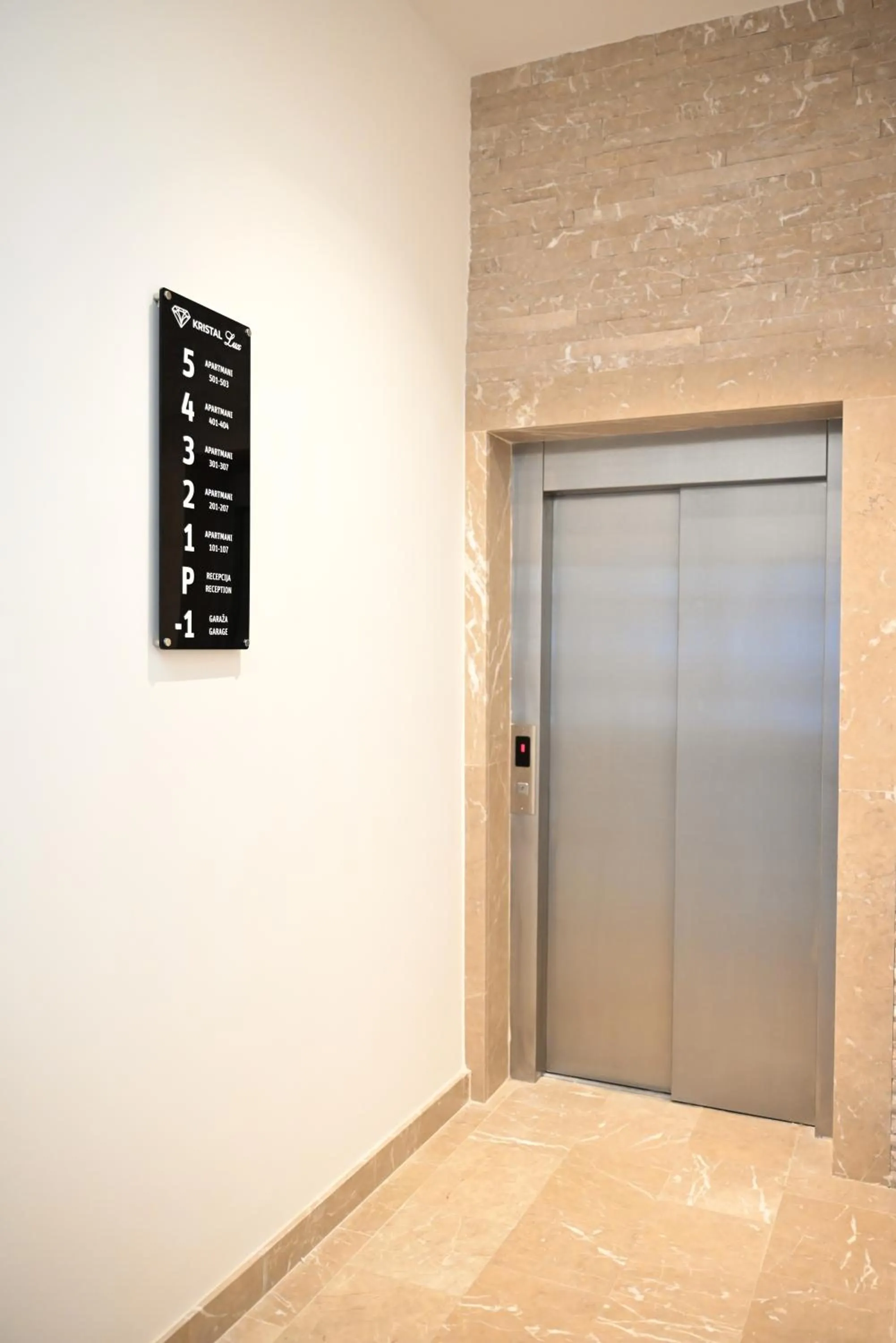 elevator in Hotel Kristal