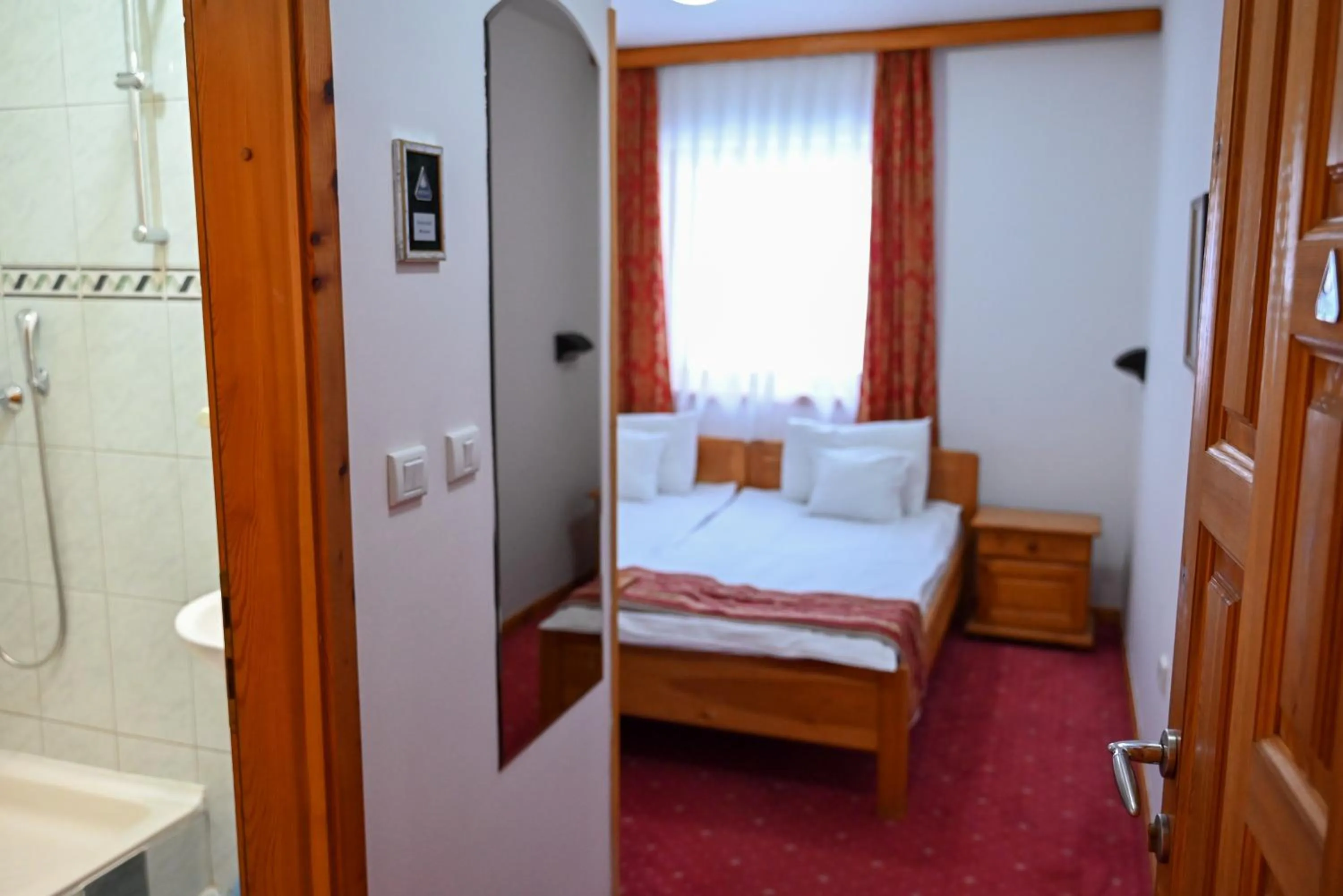 Bed in Hotel Kristal