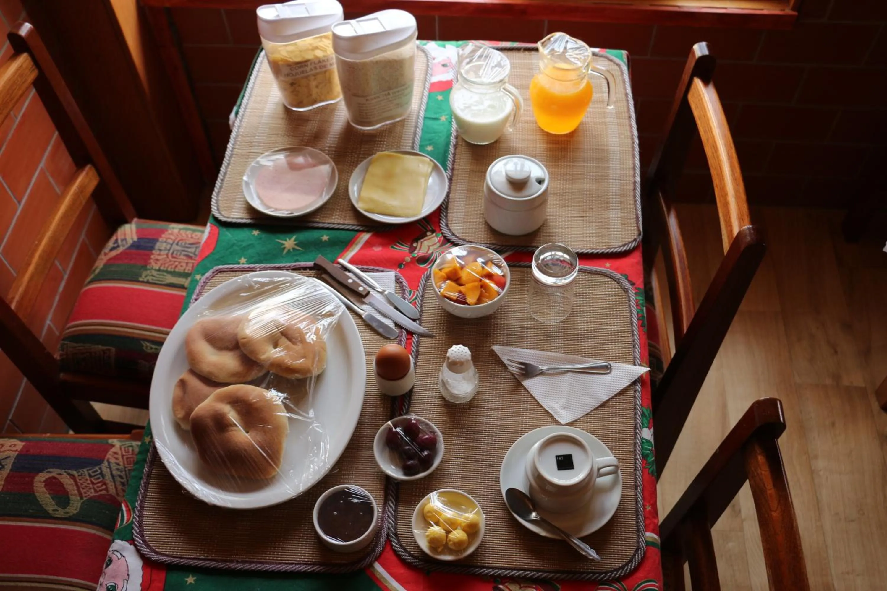 Breakfast in Picol Hostal