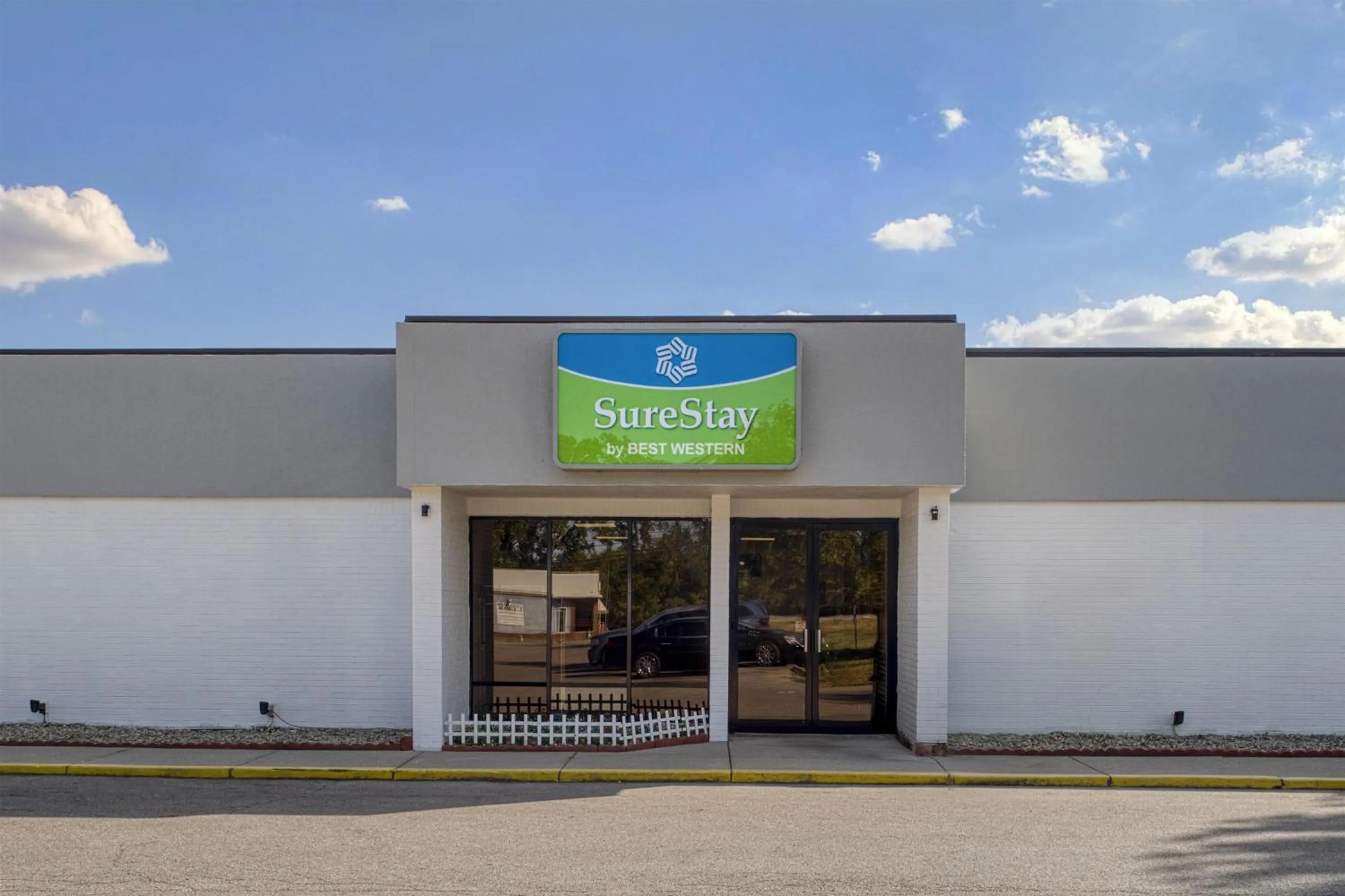 Property building in SureStay by Best Western Greenville