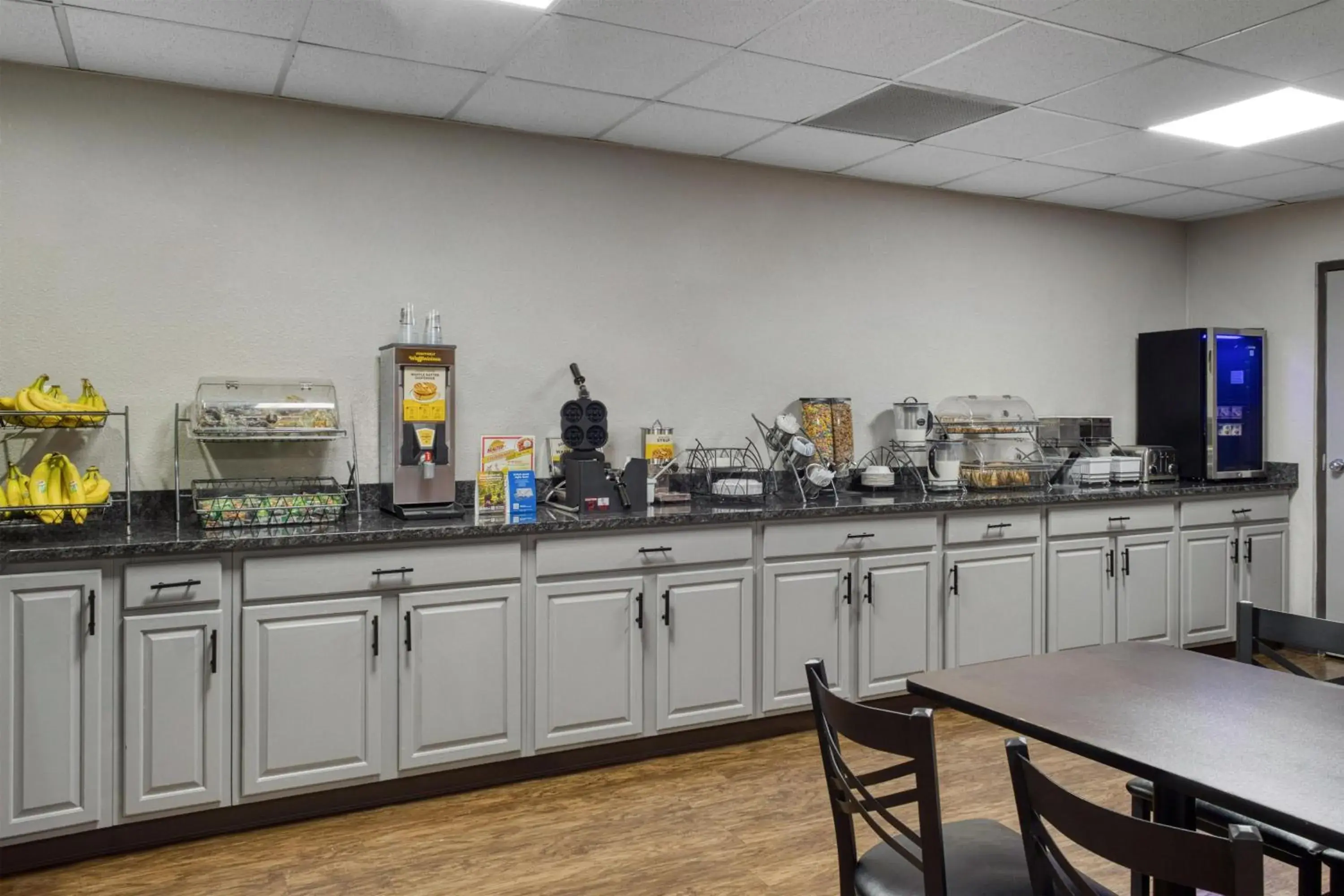 Restaurant/places to eat in SureStay by Best Western Greenville Restaurant/places to eat in SureStay by Best Western Greenville