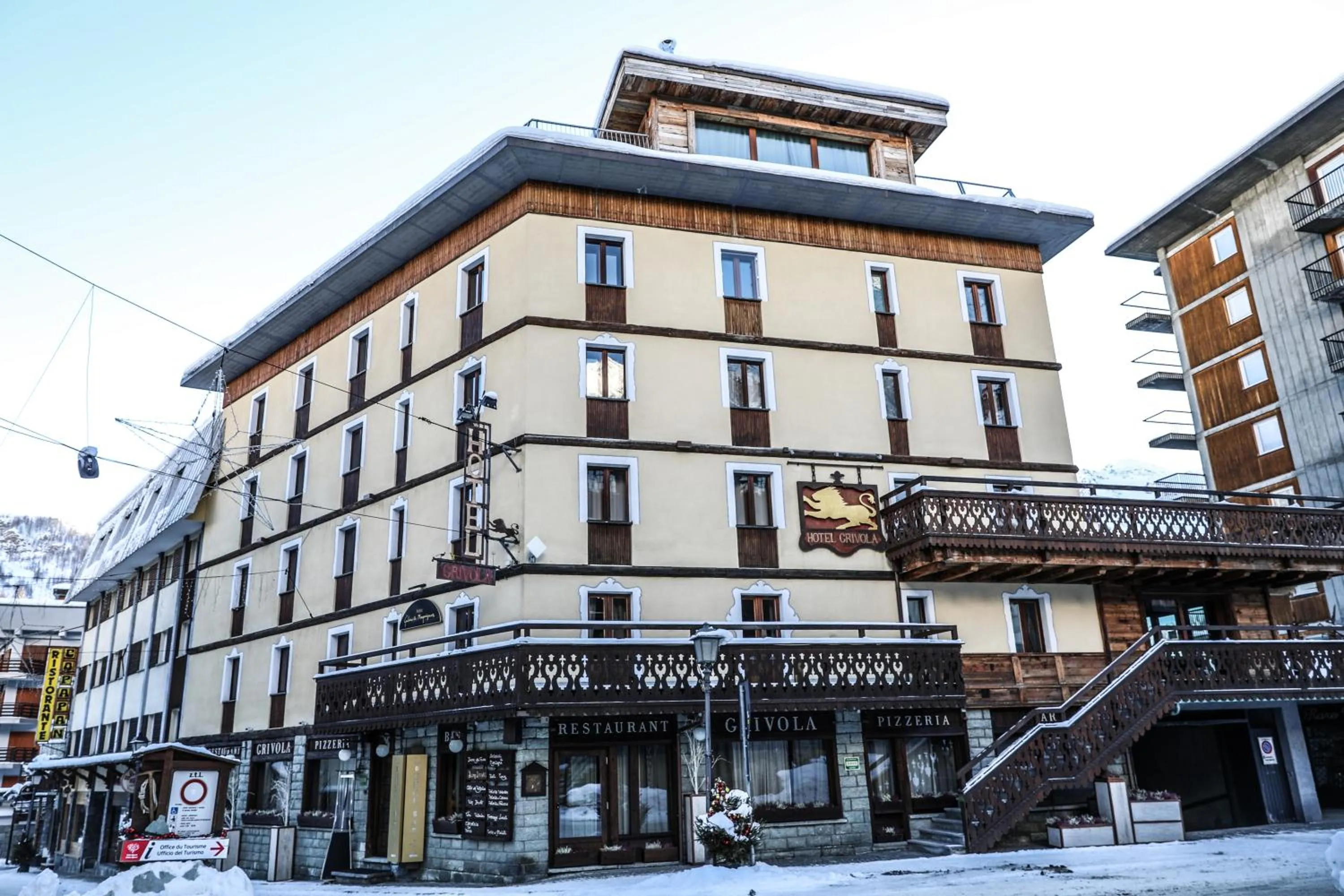 Property building in Art Hotel Grivola