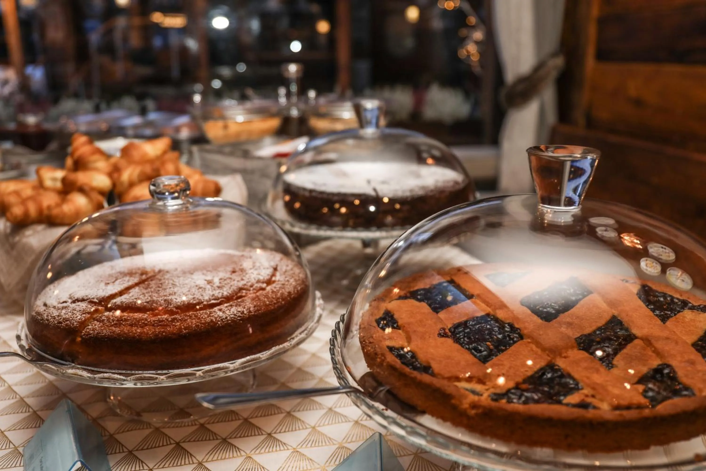 Breakfast in Art Hotel Grivola