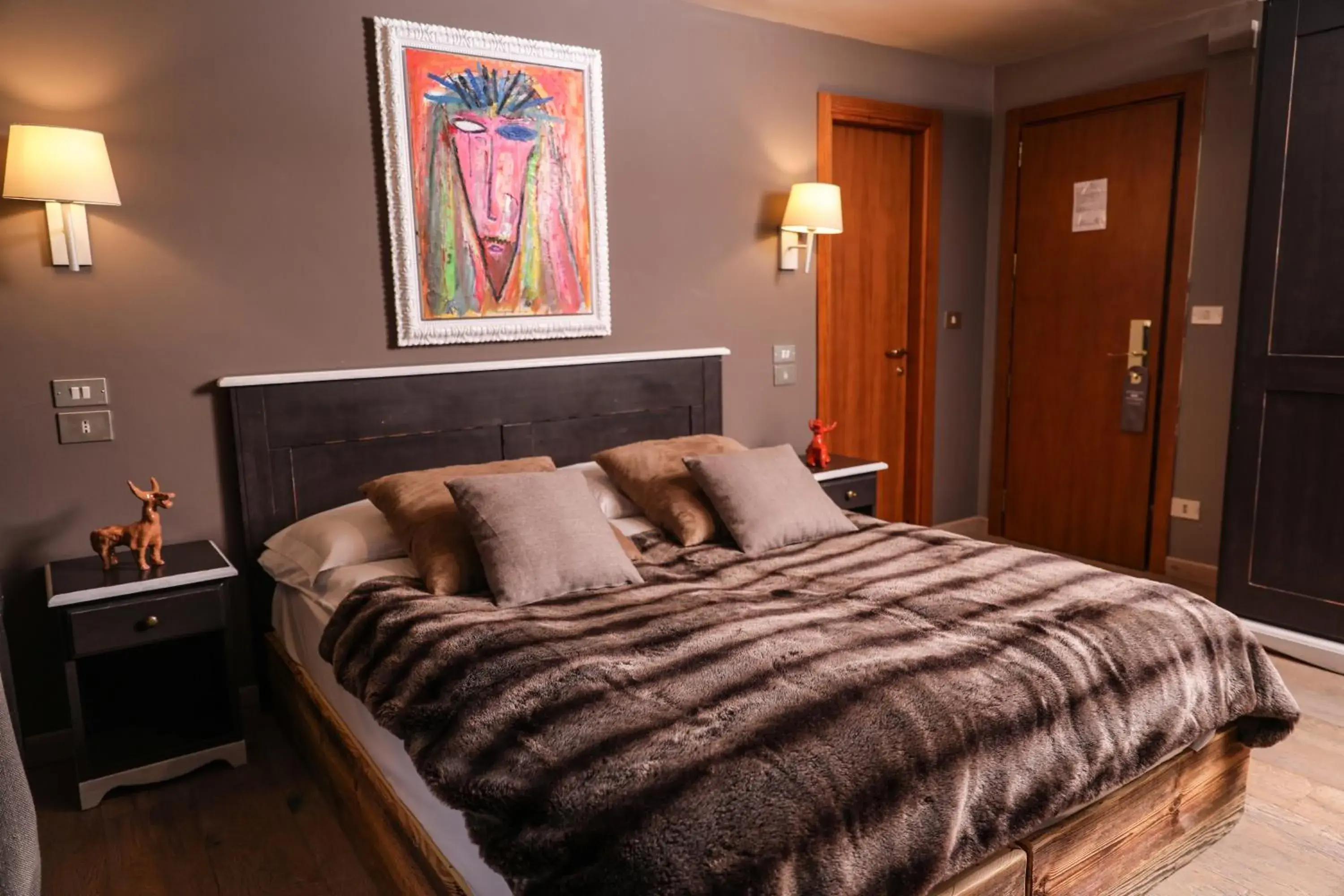 Double or Twin Room with Mountain View in Art Hotel Grivola Double or Twin Room with Mountain View in Art Hotel Grivola