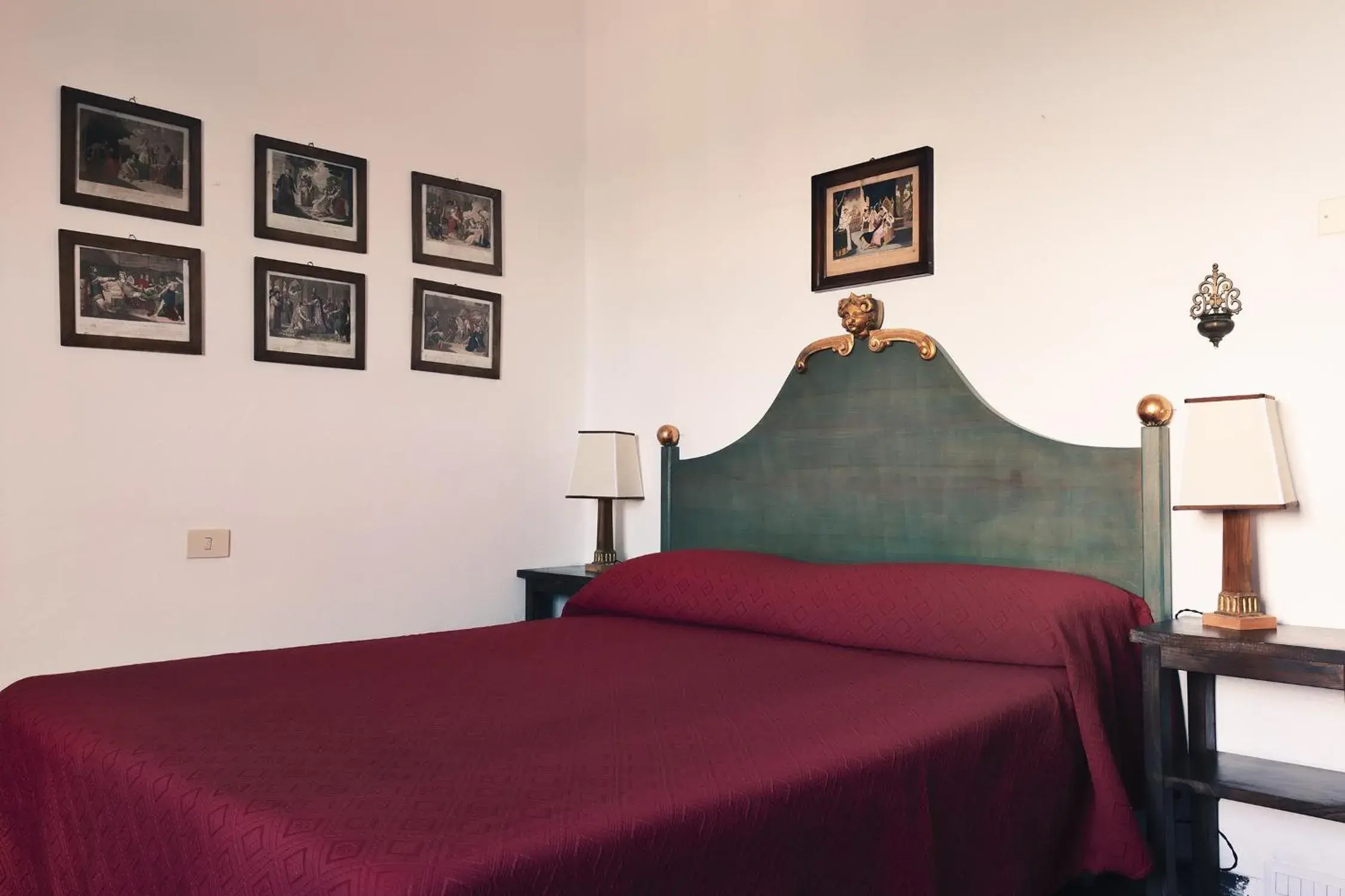 Superior Double Room - single occupancy in Castello Malaspina di Fosdinovo Superior Double Room - single occupancy in Castello Malaspina di Fosdinovo