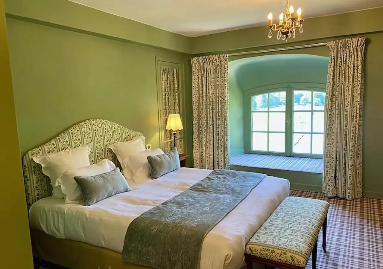 Bed in Château d'Ermenonville Bed in Château d'Ermenonville