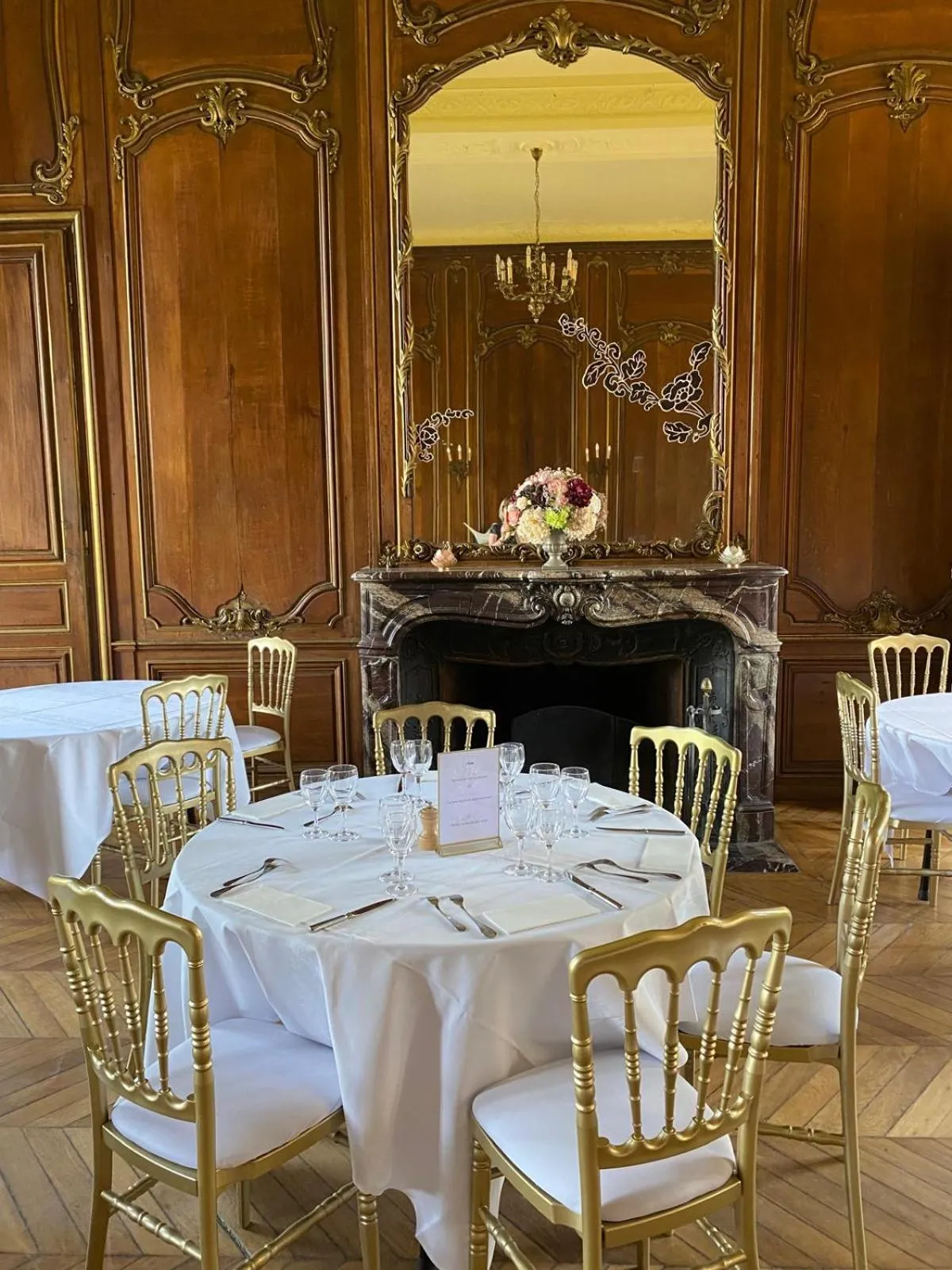Restaurant/places to eat in Château d'Ermenonville