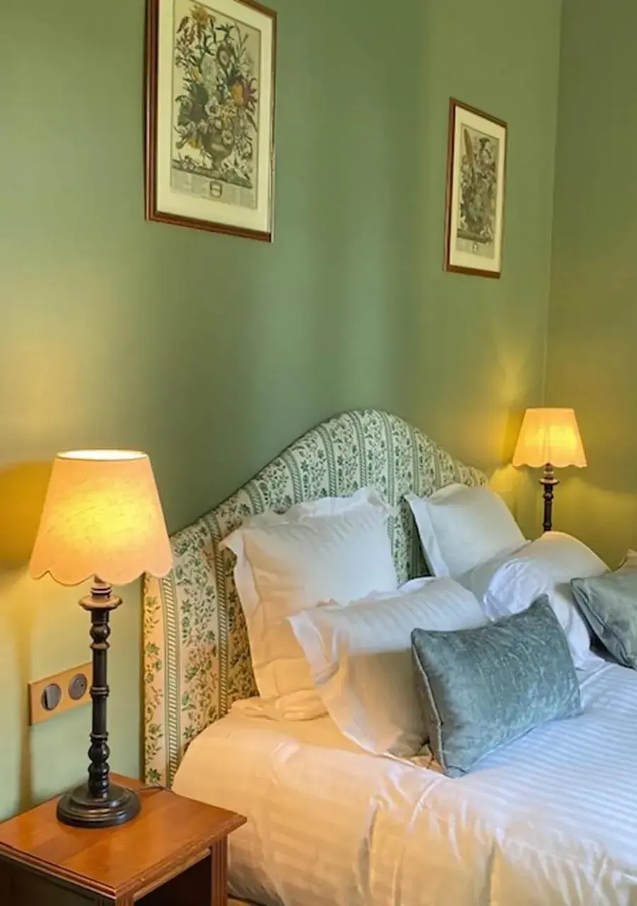 Bed in Château d'Ermenonville Bed in Château d'Ermenonville