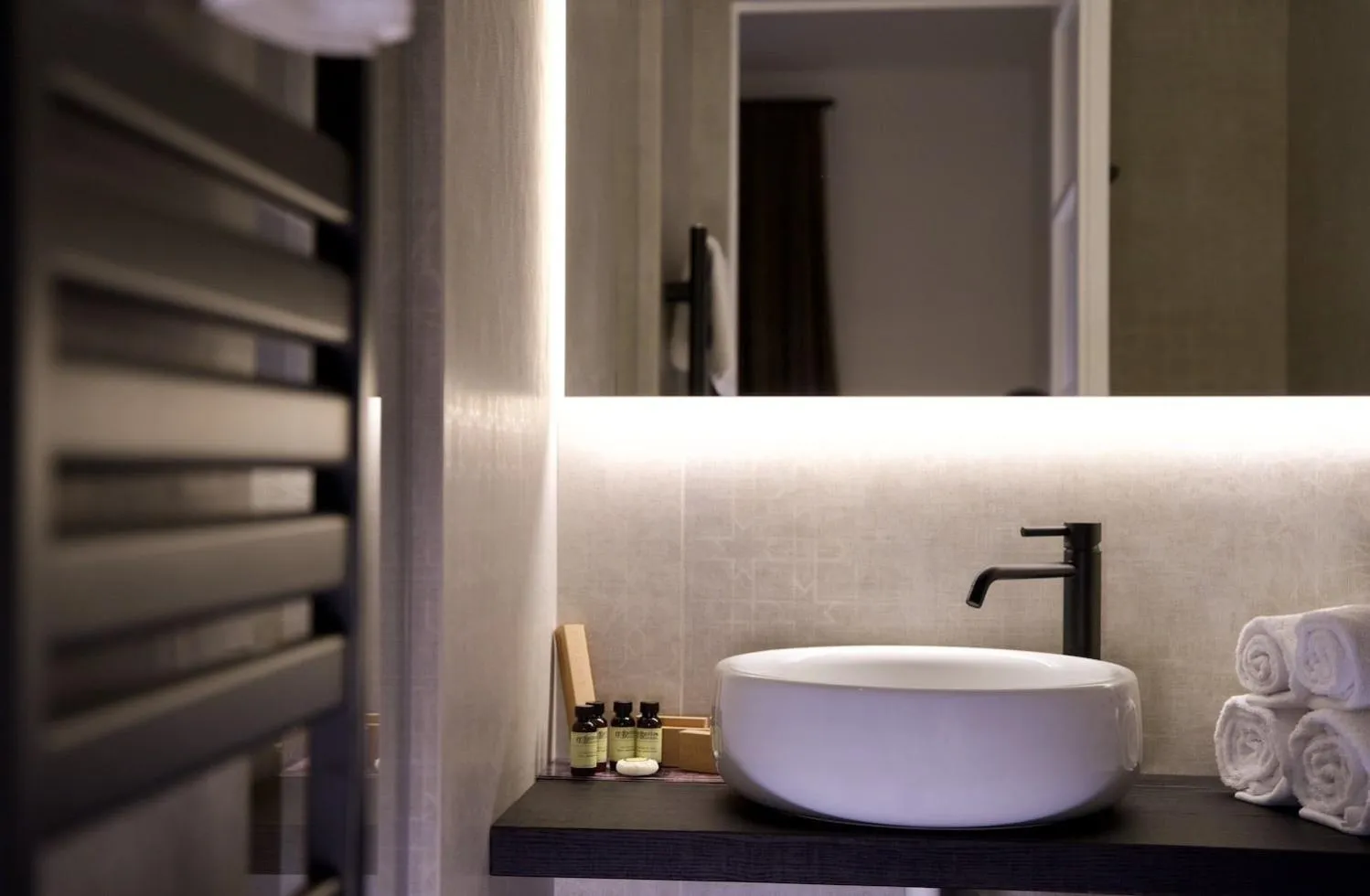 Bathroom in Seta Hotel