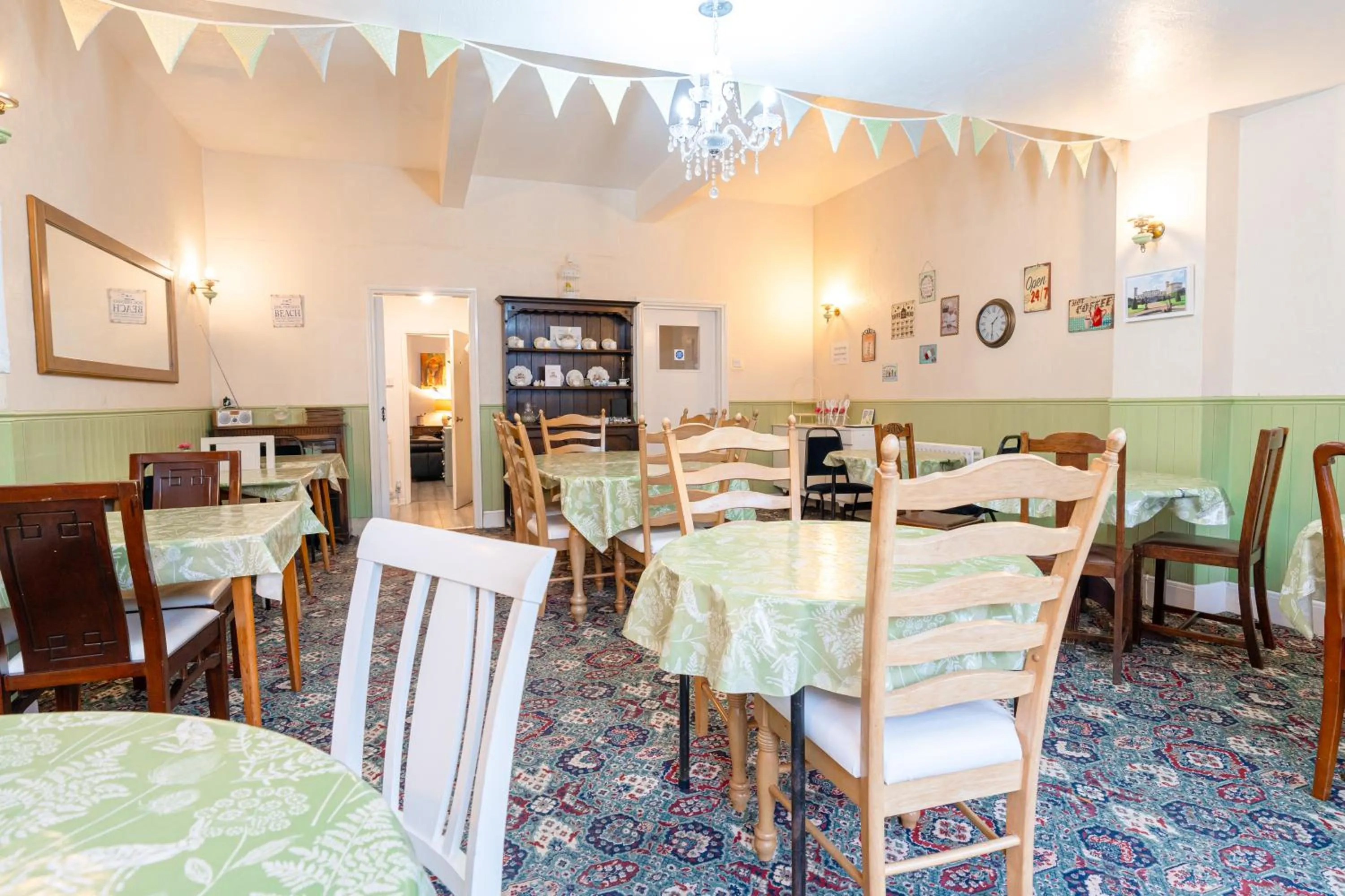 Breakfast in The Fernside