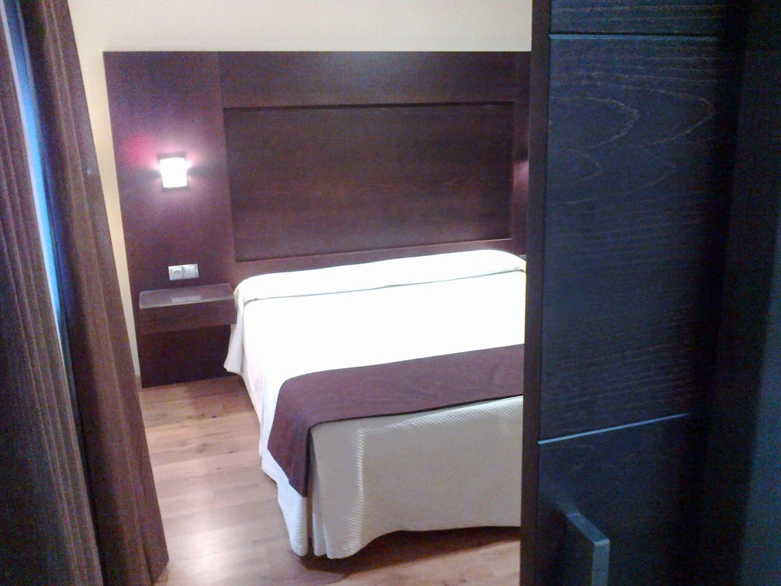 Decorative detail, Bed in Hotel Anabel Baza