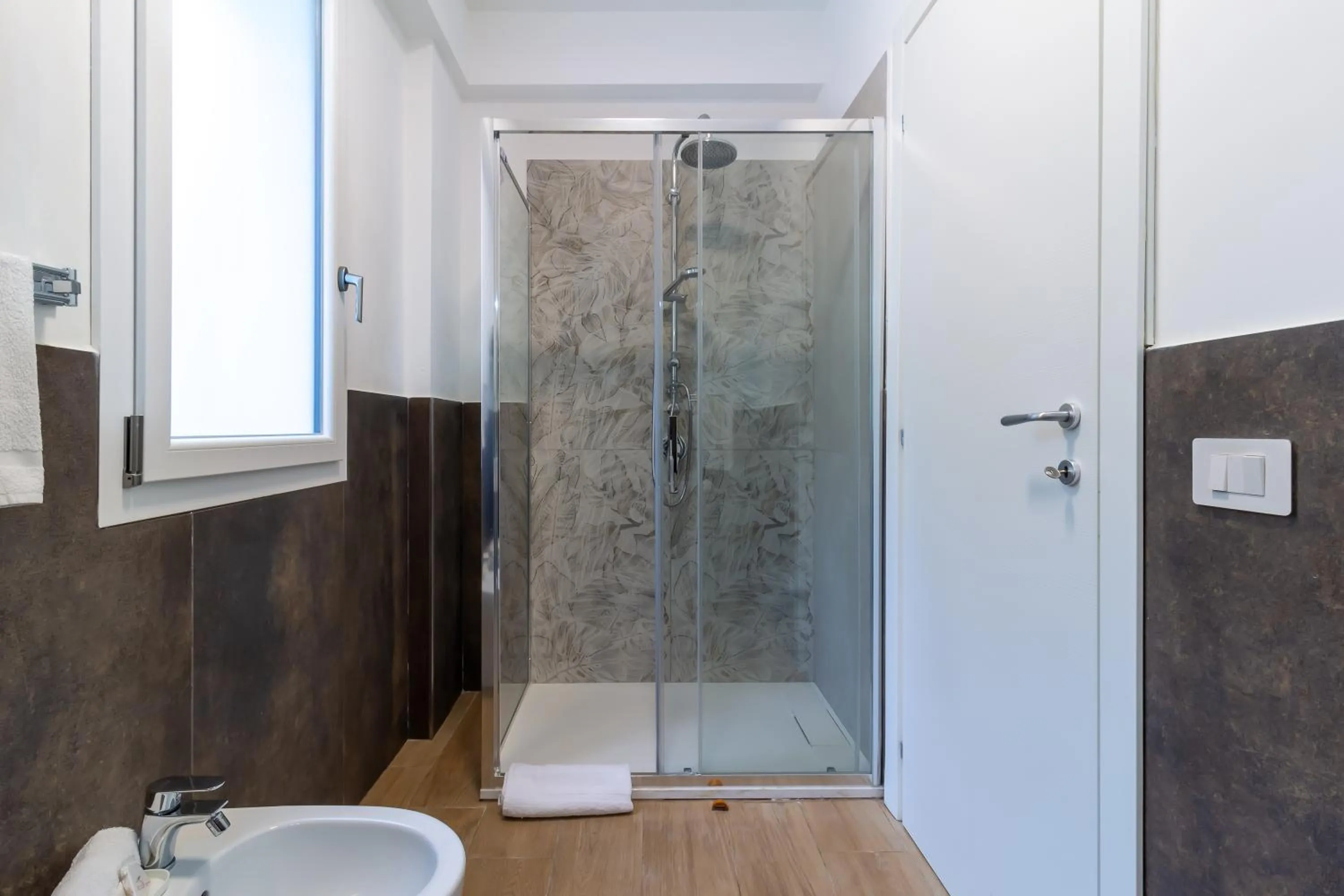 Shower in Granatelli Holiday Home