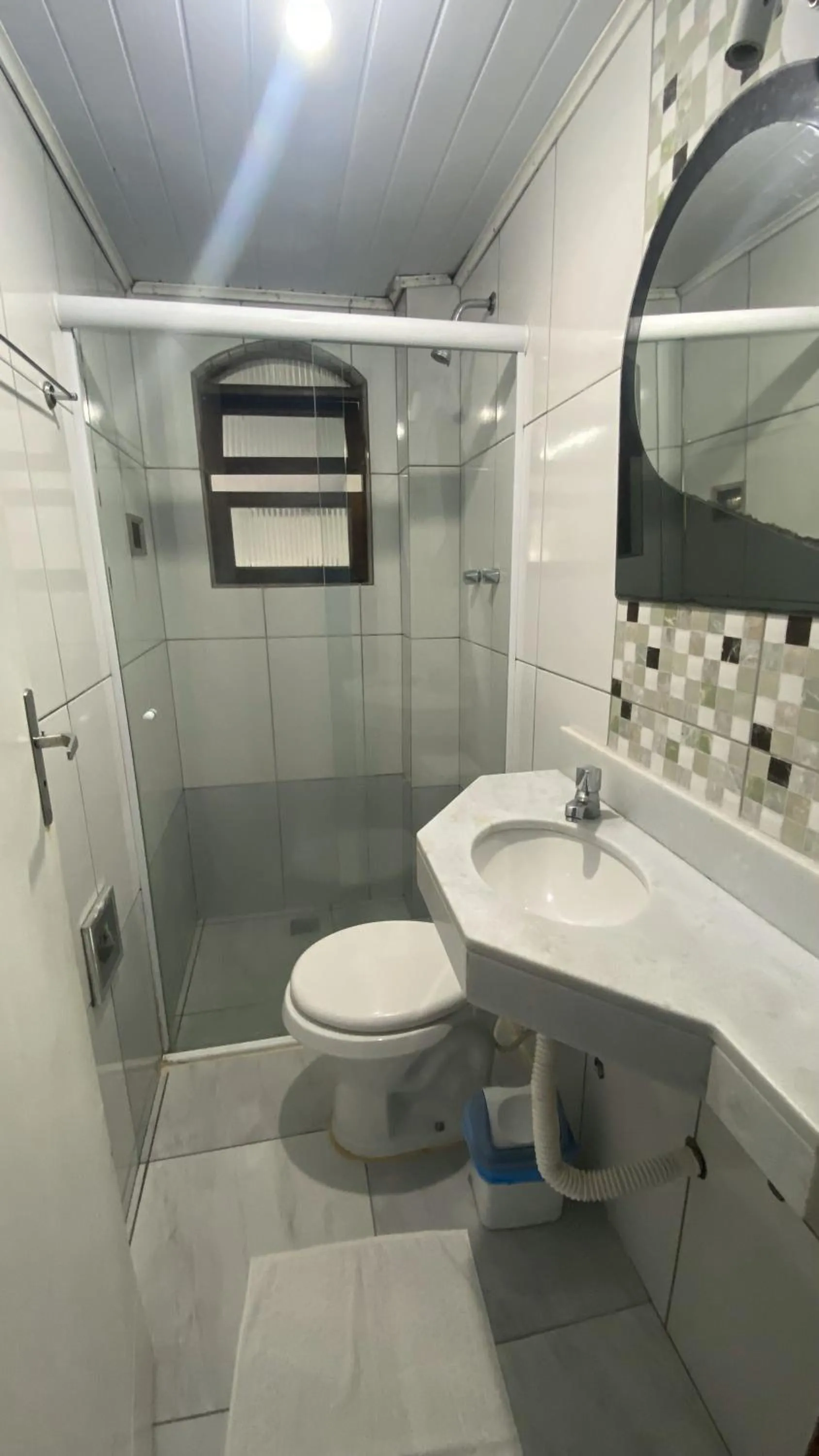 Shower in Alfa Mar Pousada