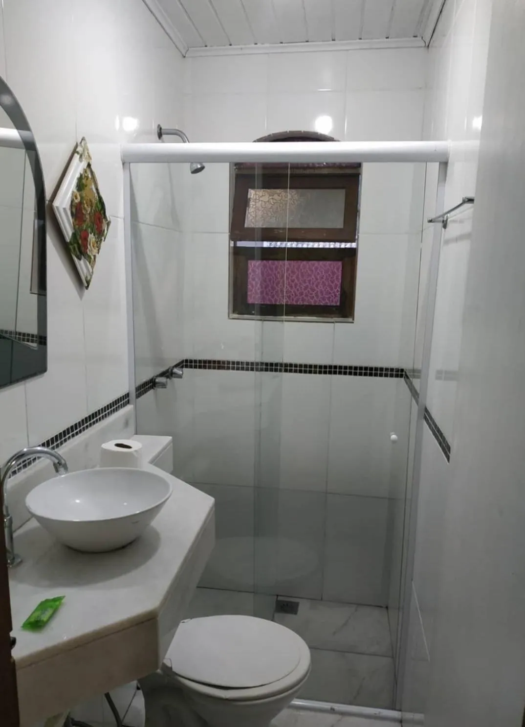 Shower in Alfa Mar Pousada