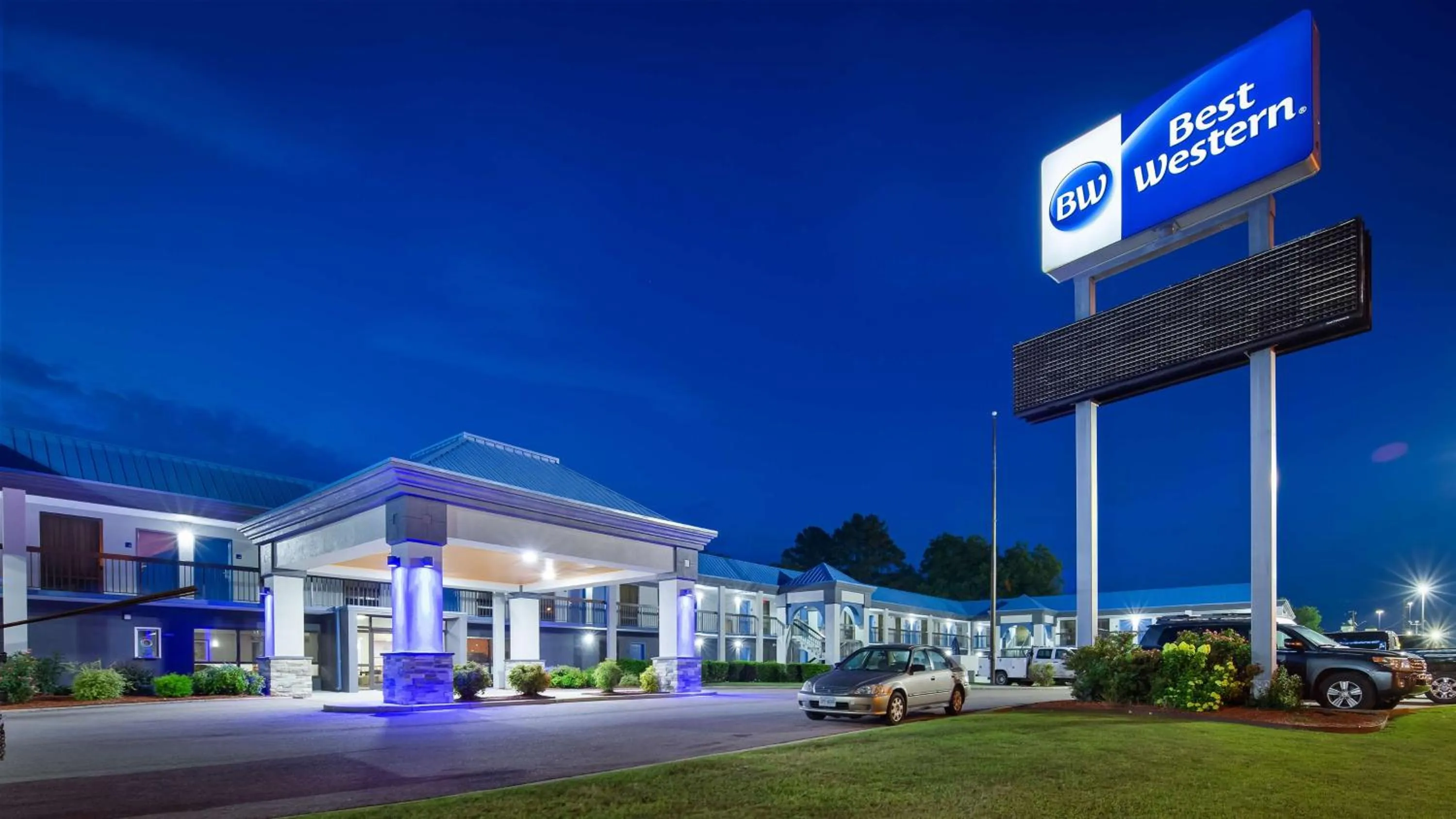 Property building in Best Western Emporia