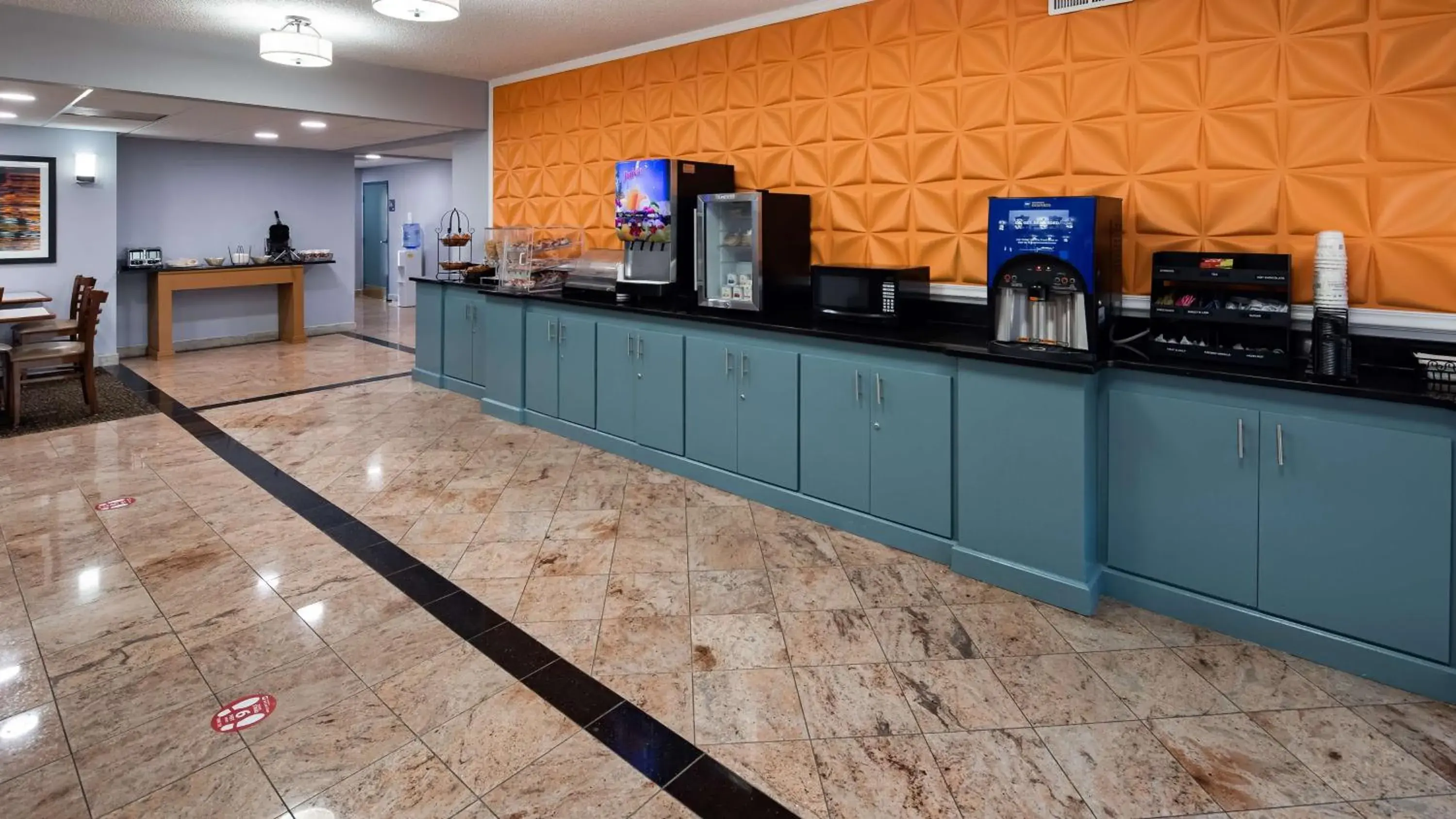 Restaurant/places to eat in Best Western Emporia Restaurant/places to eat in Best Western Emporia