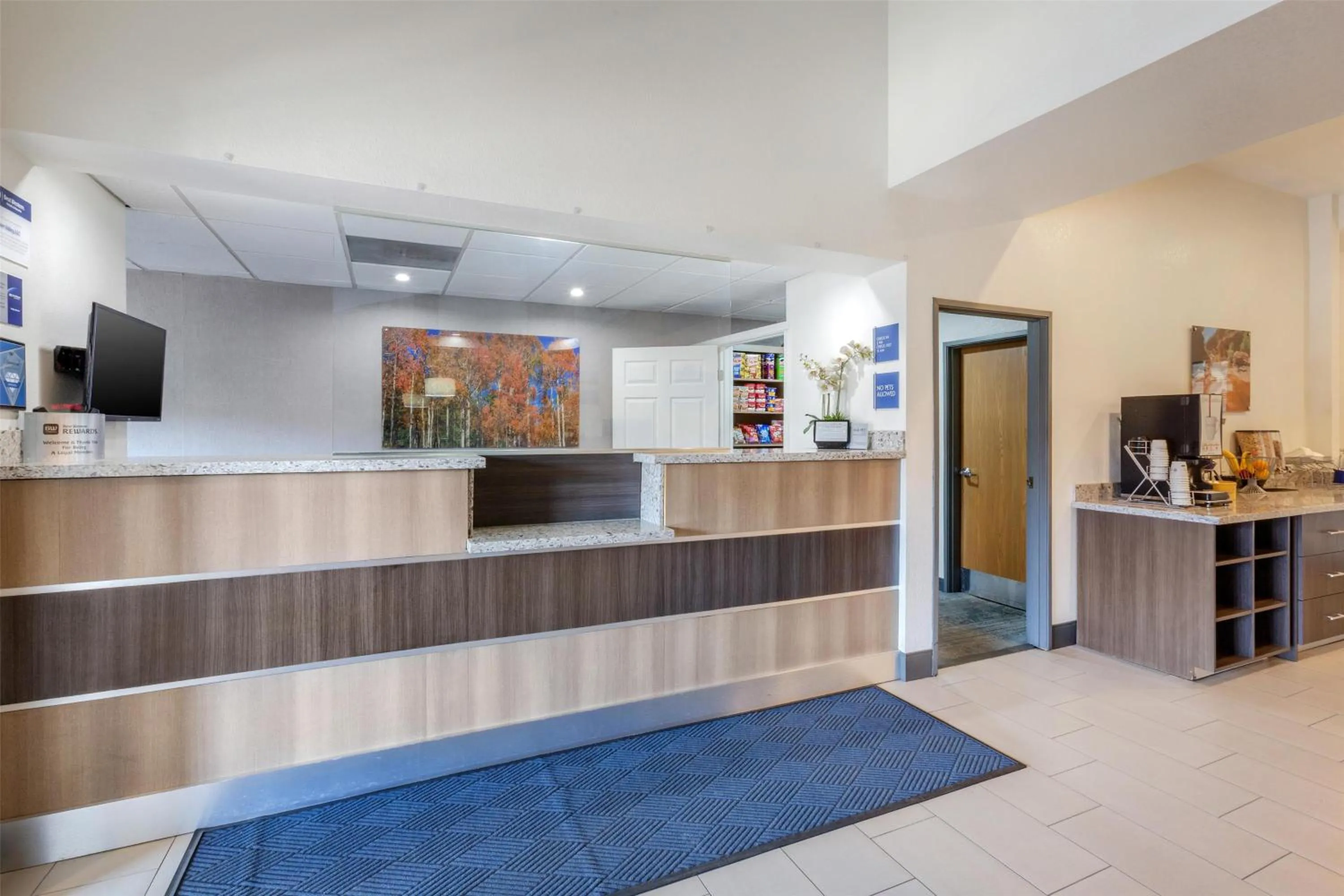Lobby or reception in Best Western Inn of Payson
