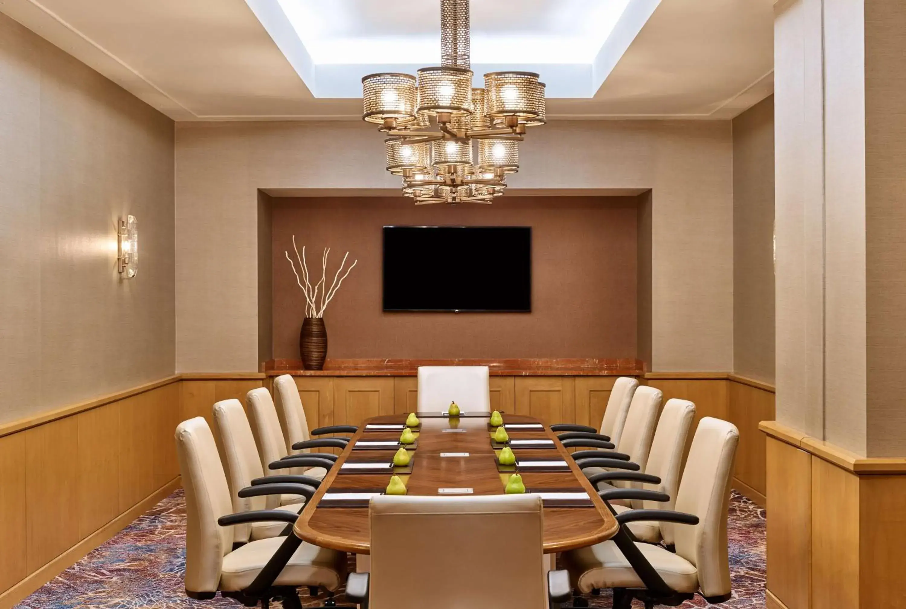 Meeting/conference room in Hilton Los Angeles North/Glendale And Executive Meeting Ctr