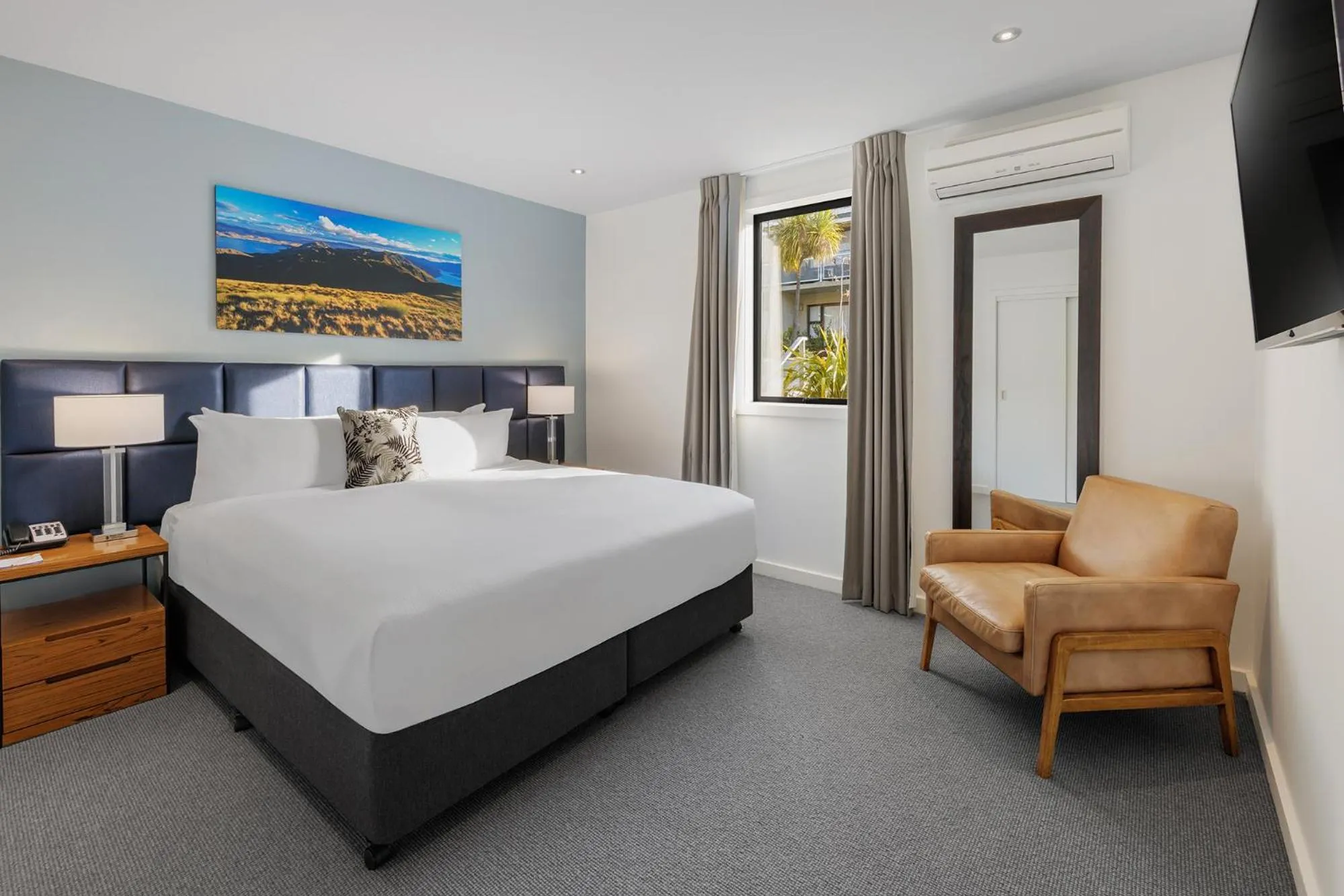 Bedroom, Bed in Club Wyndham Wanaka, Trademark Collection by Wyndham