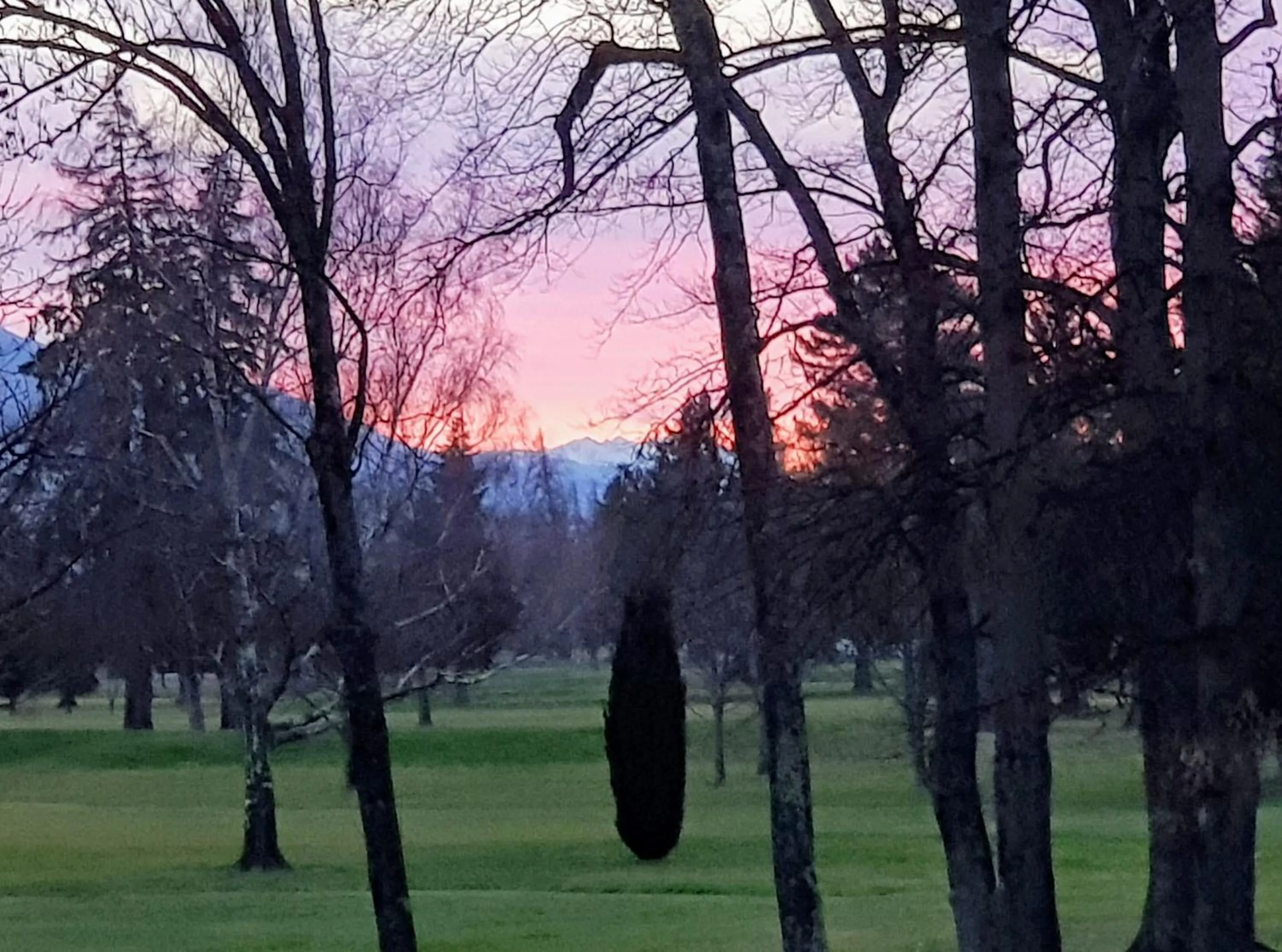 Golfcourse in Aspen Lodge Motel