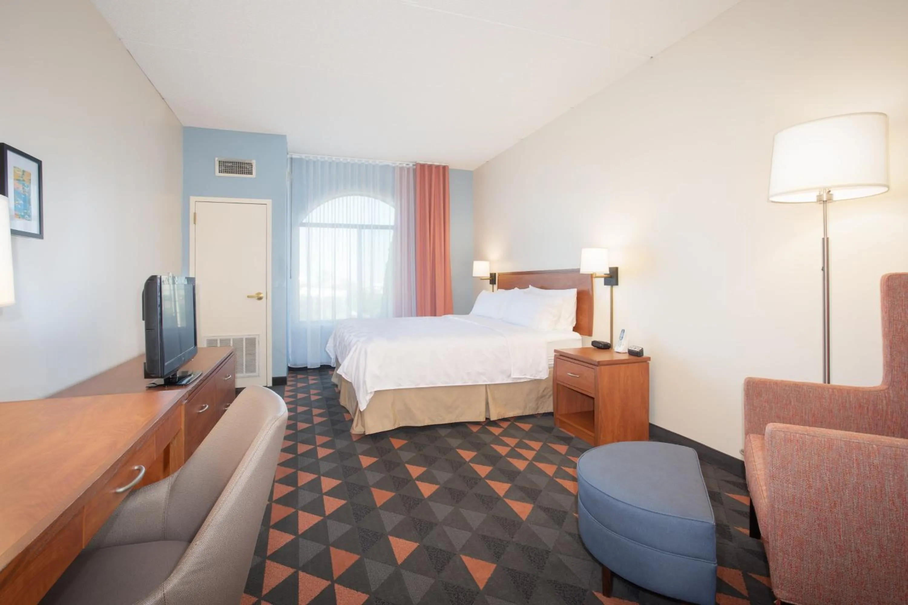 Bedroom, Bed in Holiday Inn & Suites Goodyear - West Phoenix Area by IHG