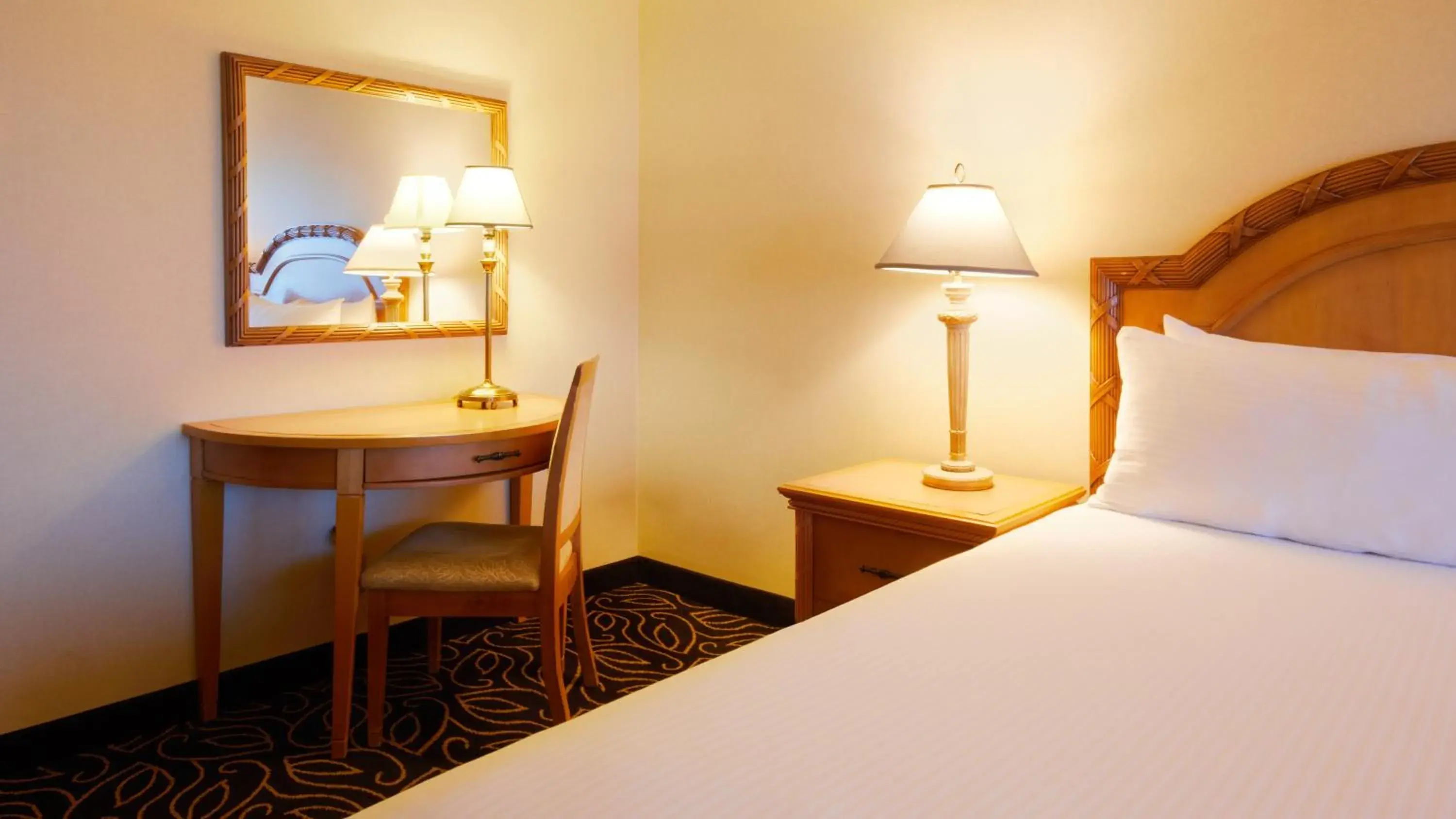 Seating area, Bed in Eldorado Reno, A Caesars Destination Seating area, Bed in Eldorado Reno, A Caesars Destination