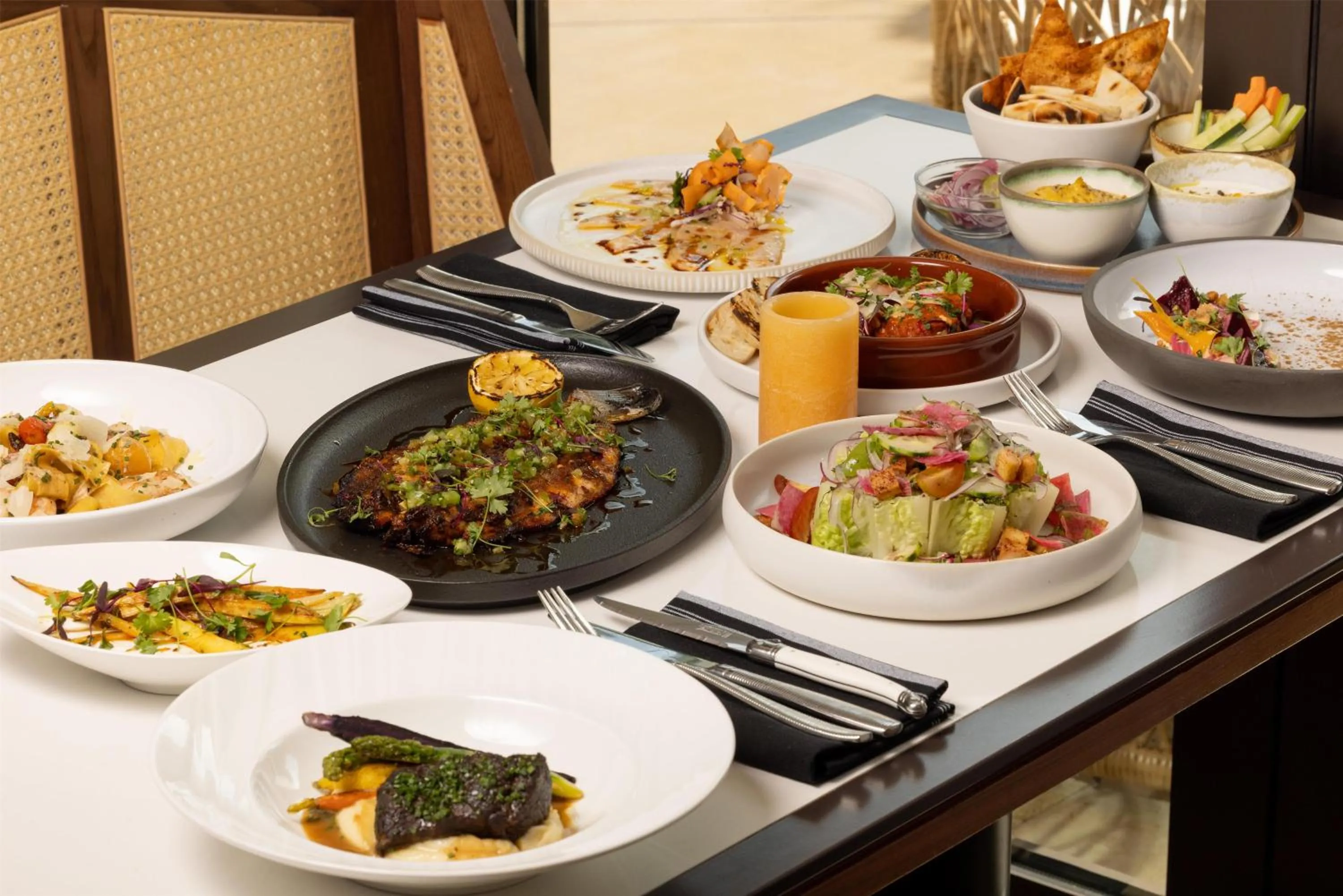 Restaurant/places to eat in DoubleTree by Hilton Torrance - South Bay