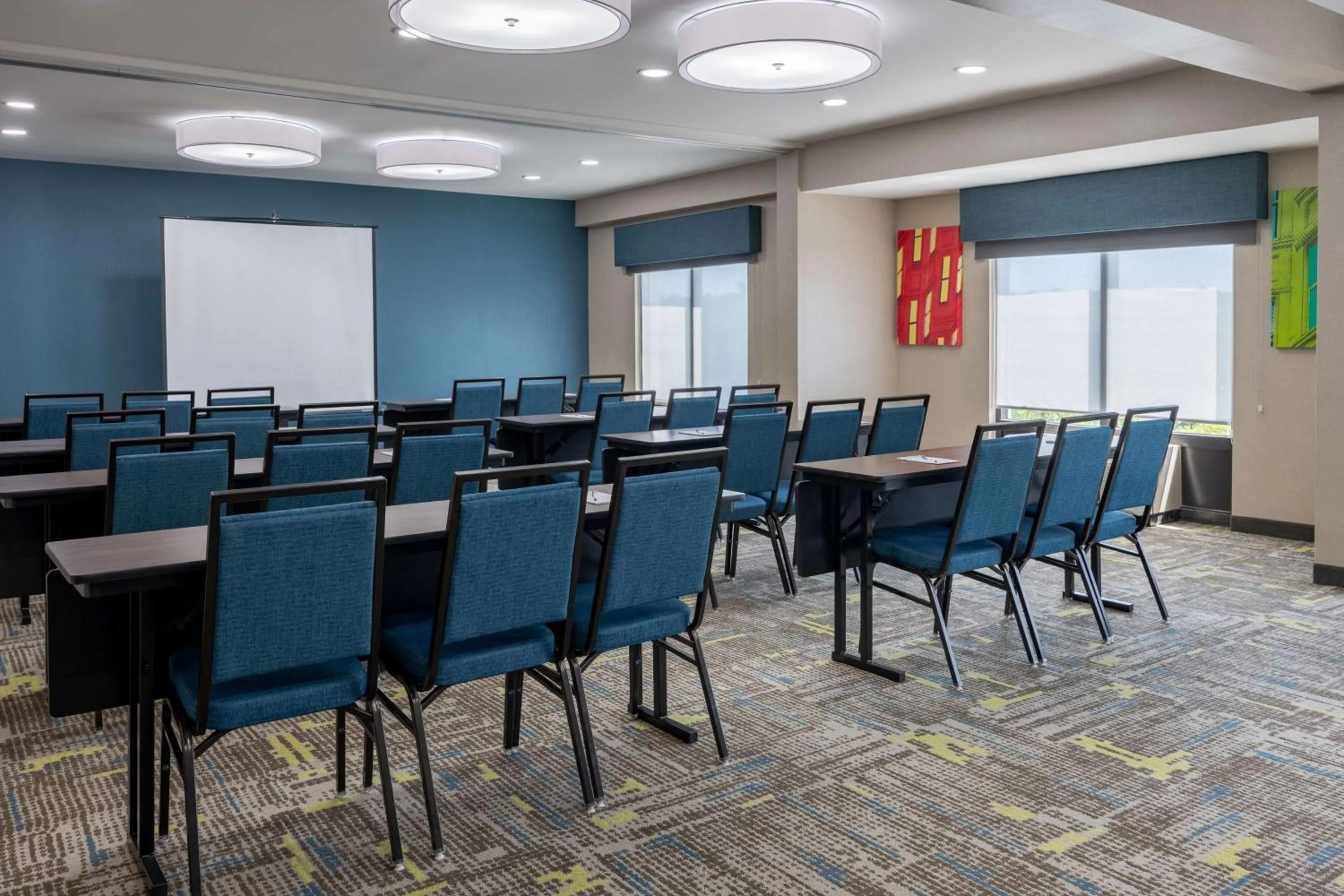 Meeting/conference room in Hampton Inn & Suites Alpharetta Roswell