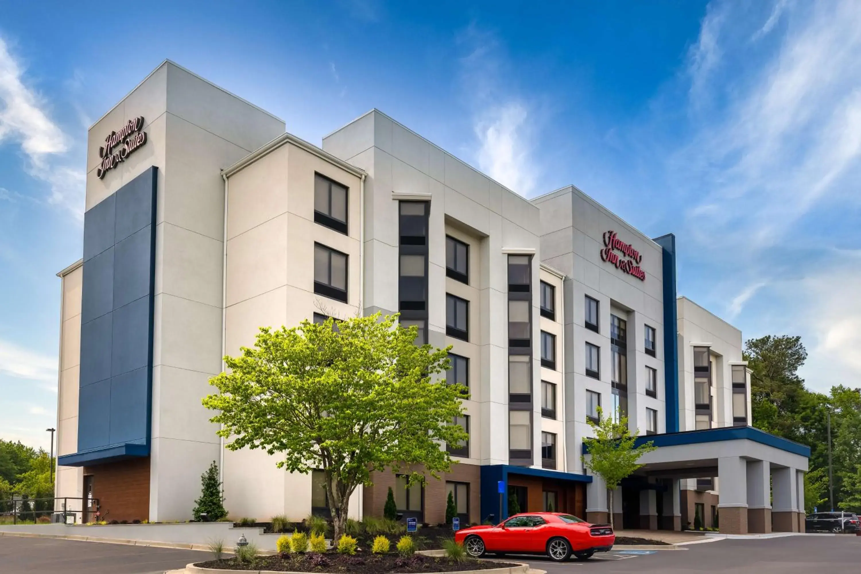 Property building in Hampton Inn & Suites Alpharetta Roswell Property building in Hampton Inn & Suites Alpharetta Roswell