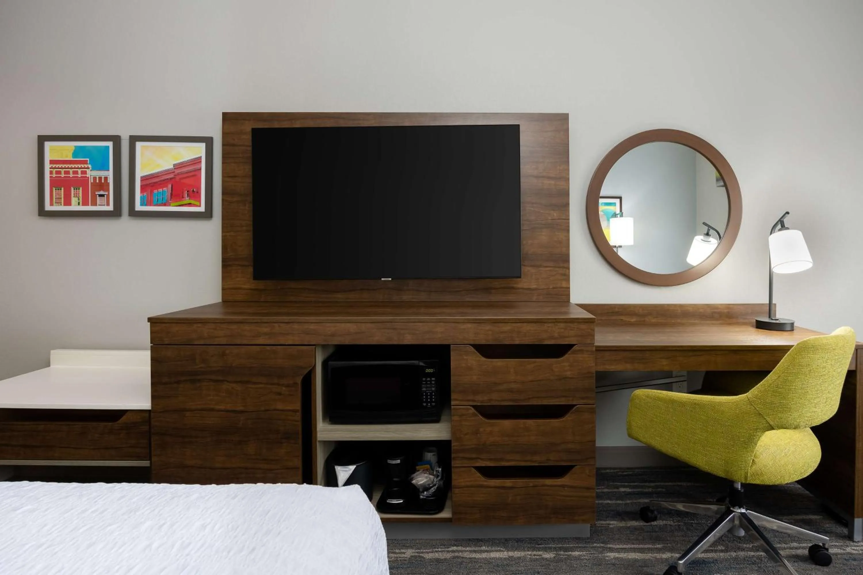 Bedroom, Bed in Hampton Inn & Suites Alpharetta Roswell