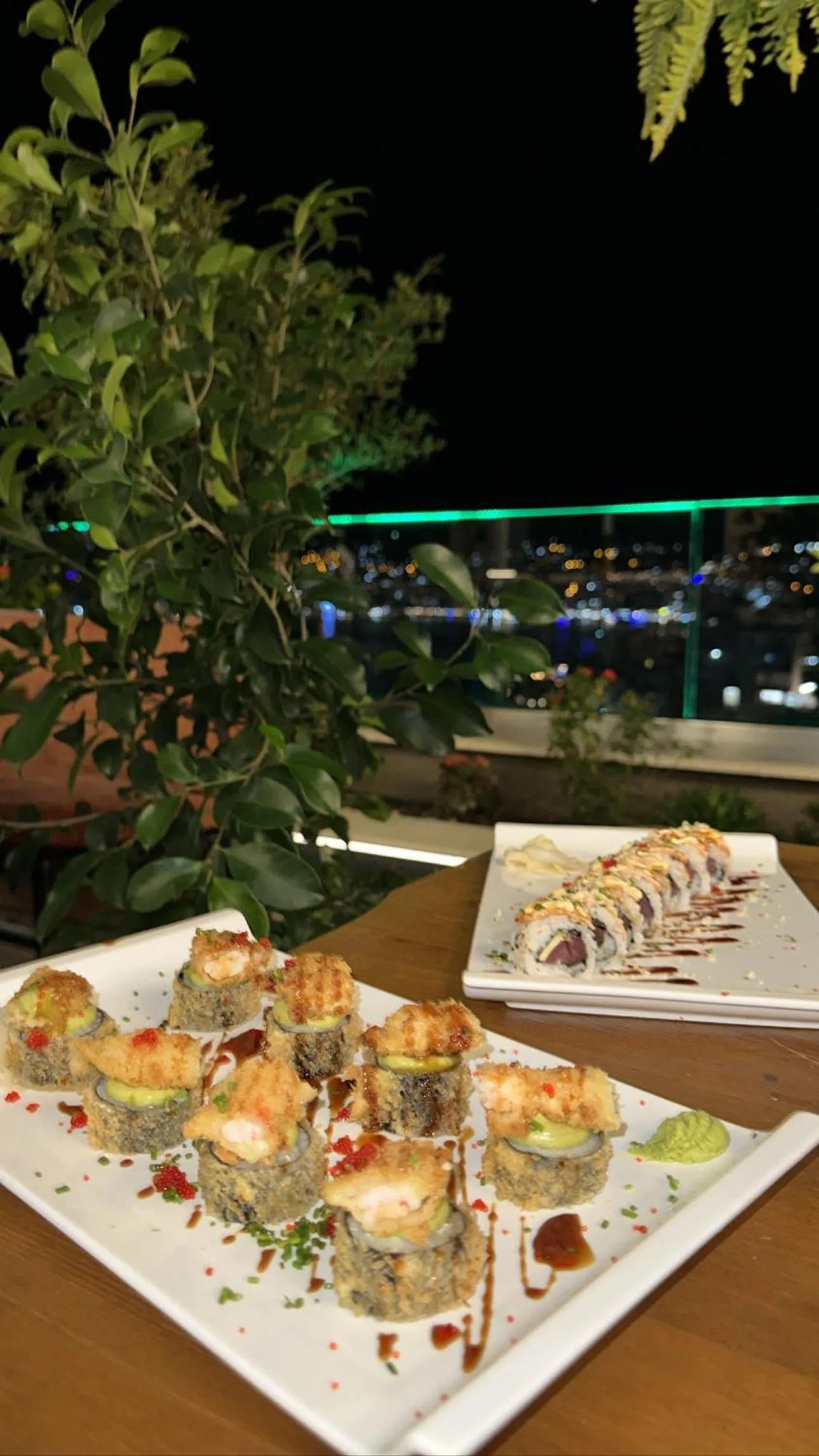 Restaurant/places to eat in Asi Rooftop Hotel